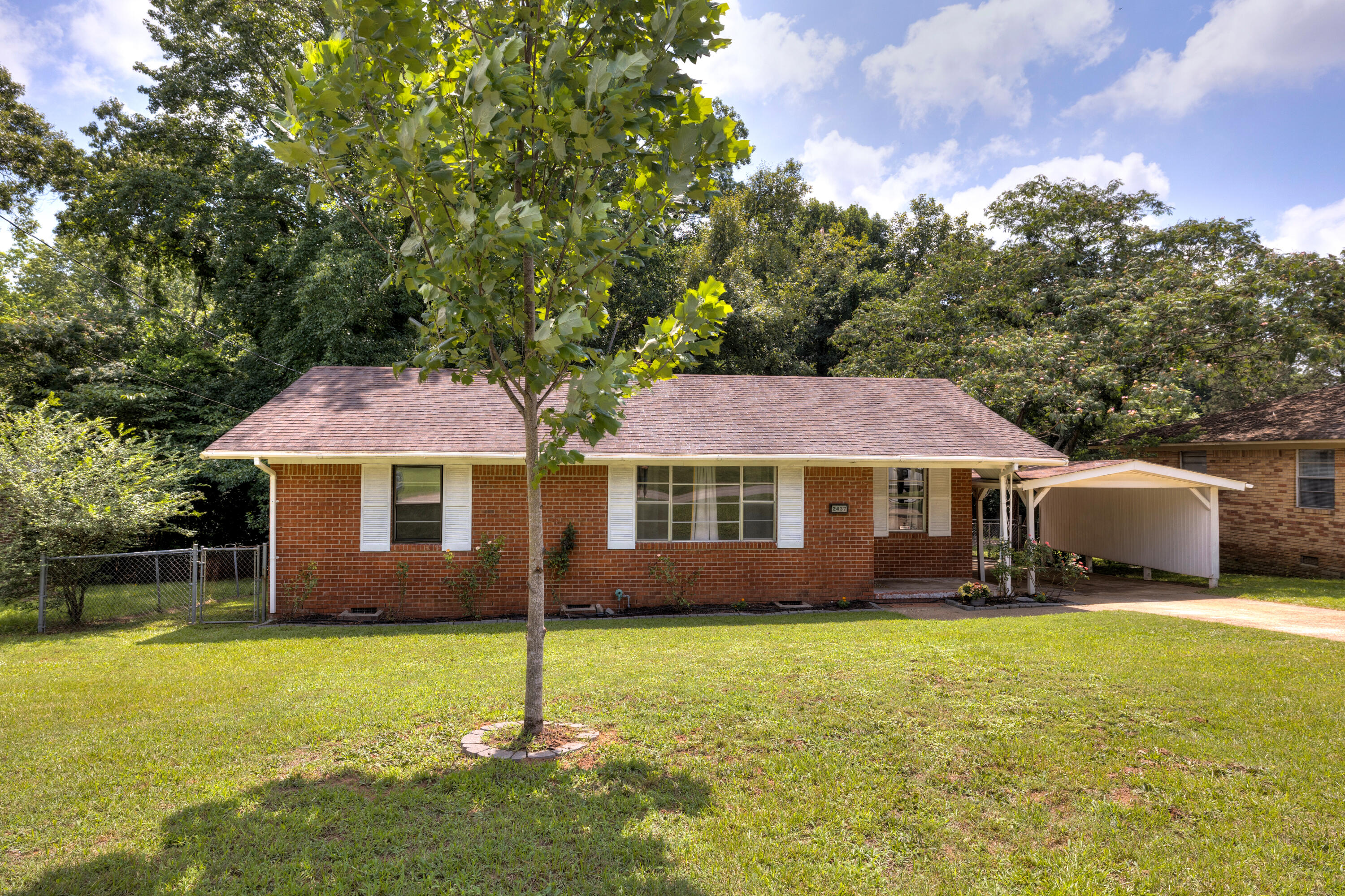 2437 Derwent Drive