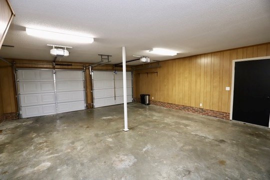 944 Twin Lakes Drive