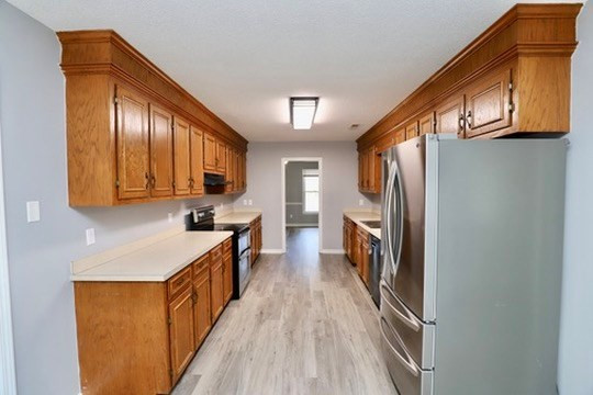 944 Twin Lakes Drive