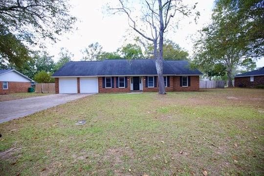 944 Twin Lakes Drive