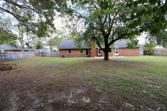 944 Twin Lakes Drive