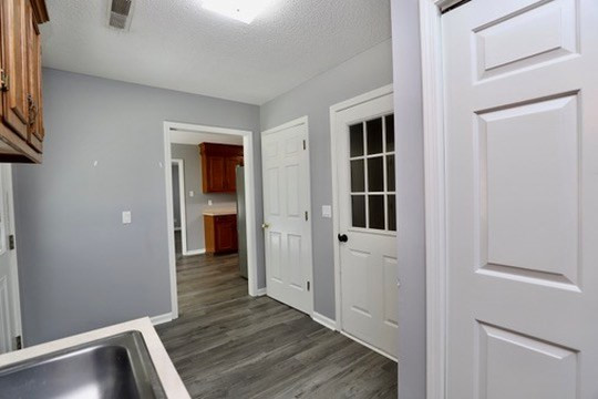 944 Twin Lakes Drive