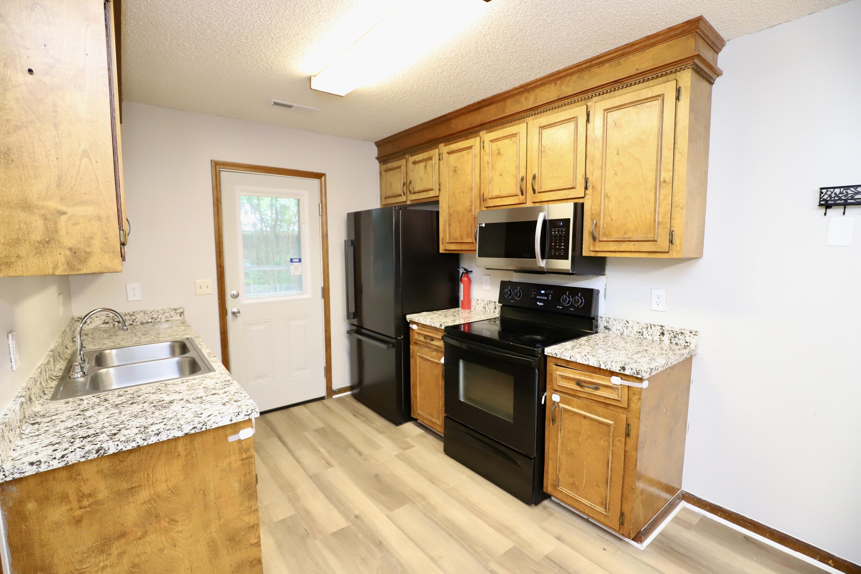 806 Club Lane