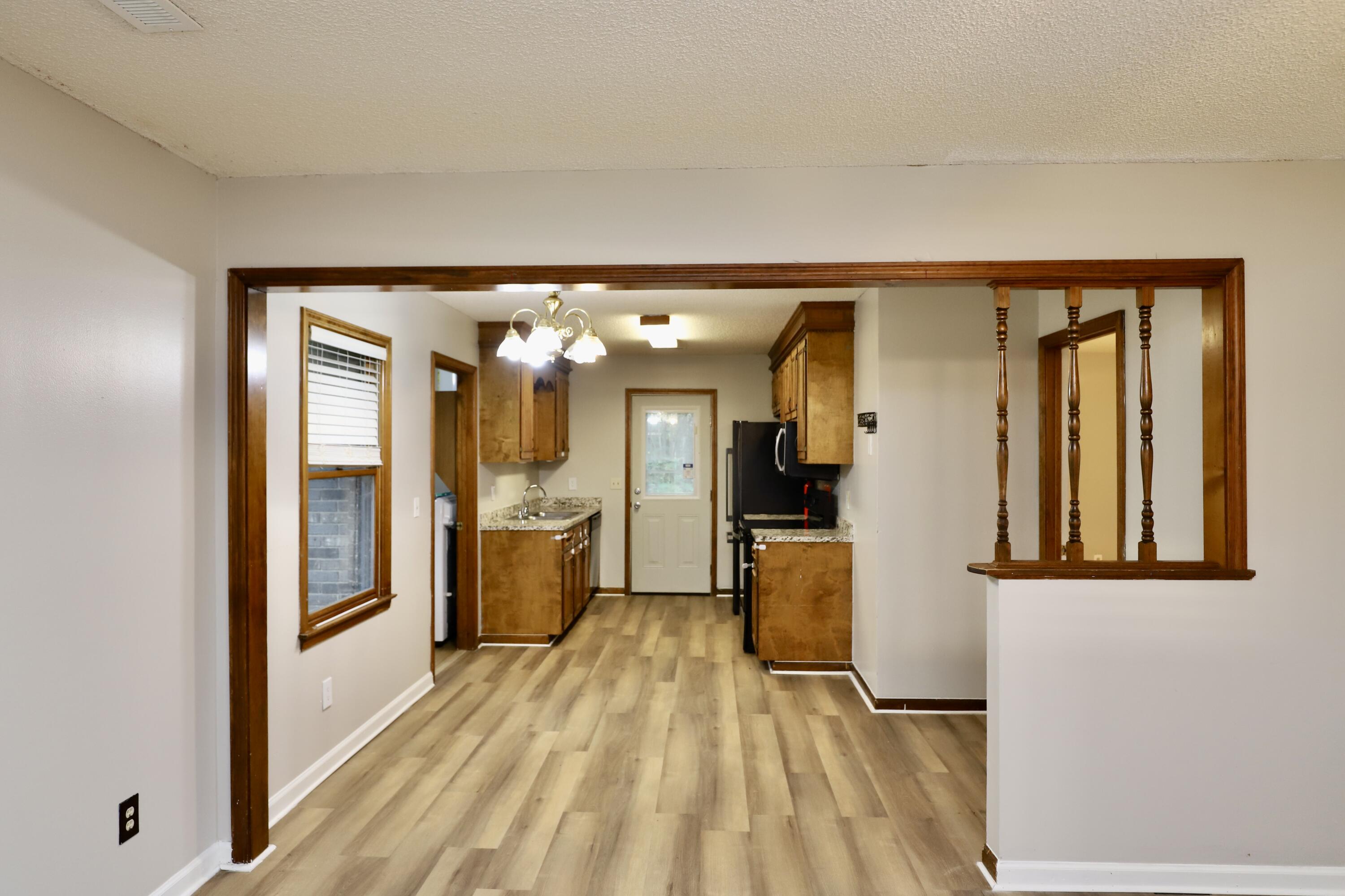 806 Club Lane