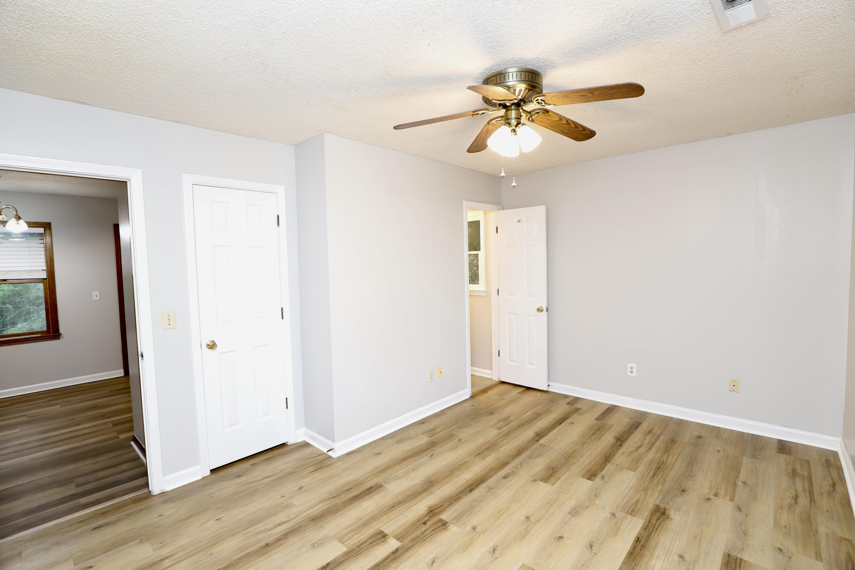 806 Club Lane