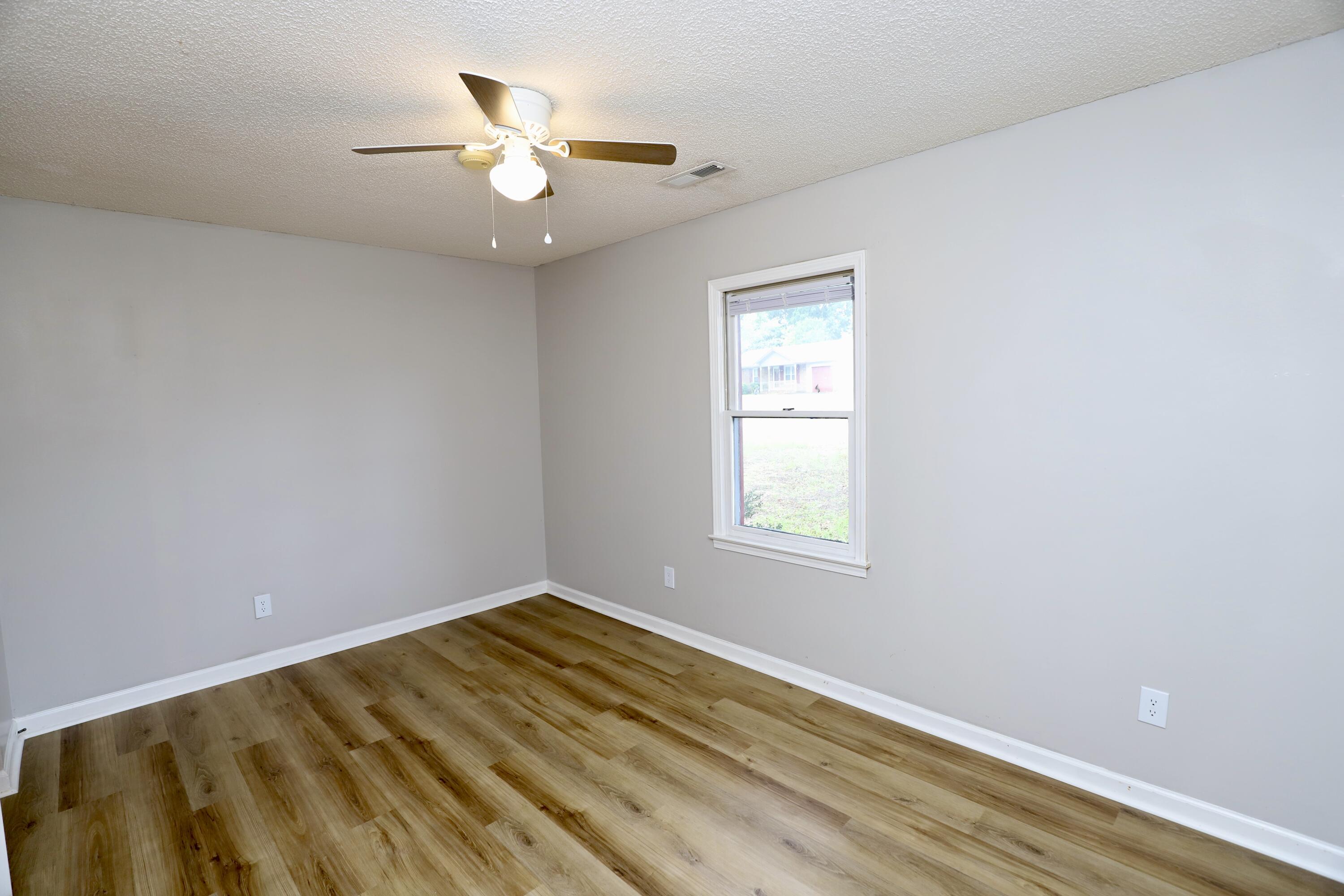 806 Club Lane