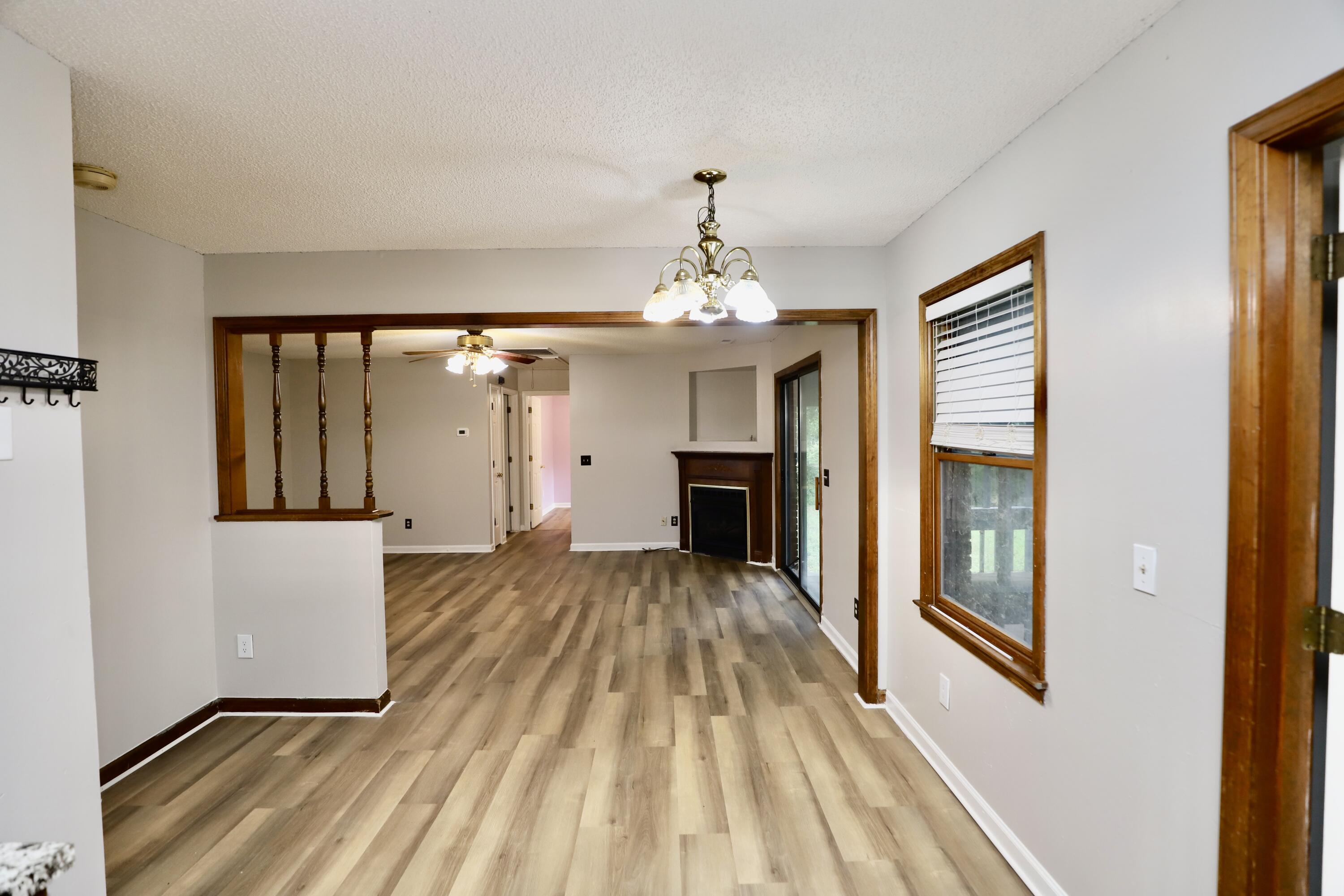 806 Club Lane