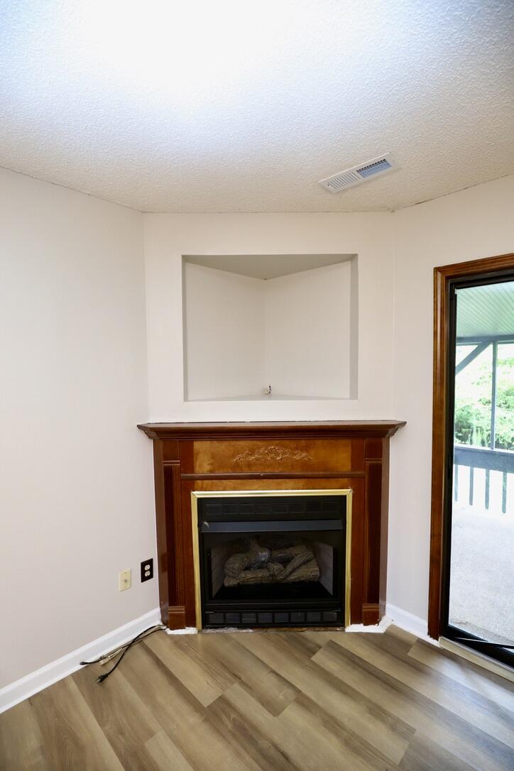 806 Club Lane