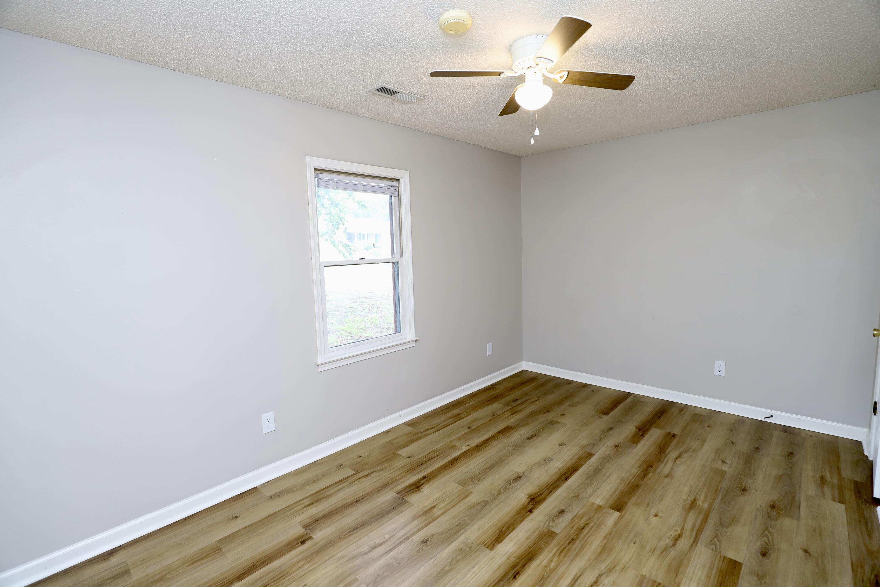 806 Club Lane