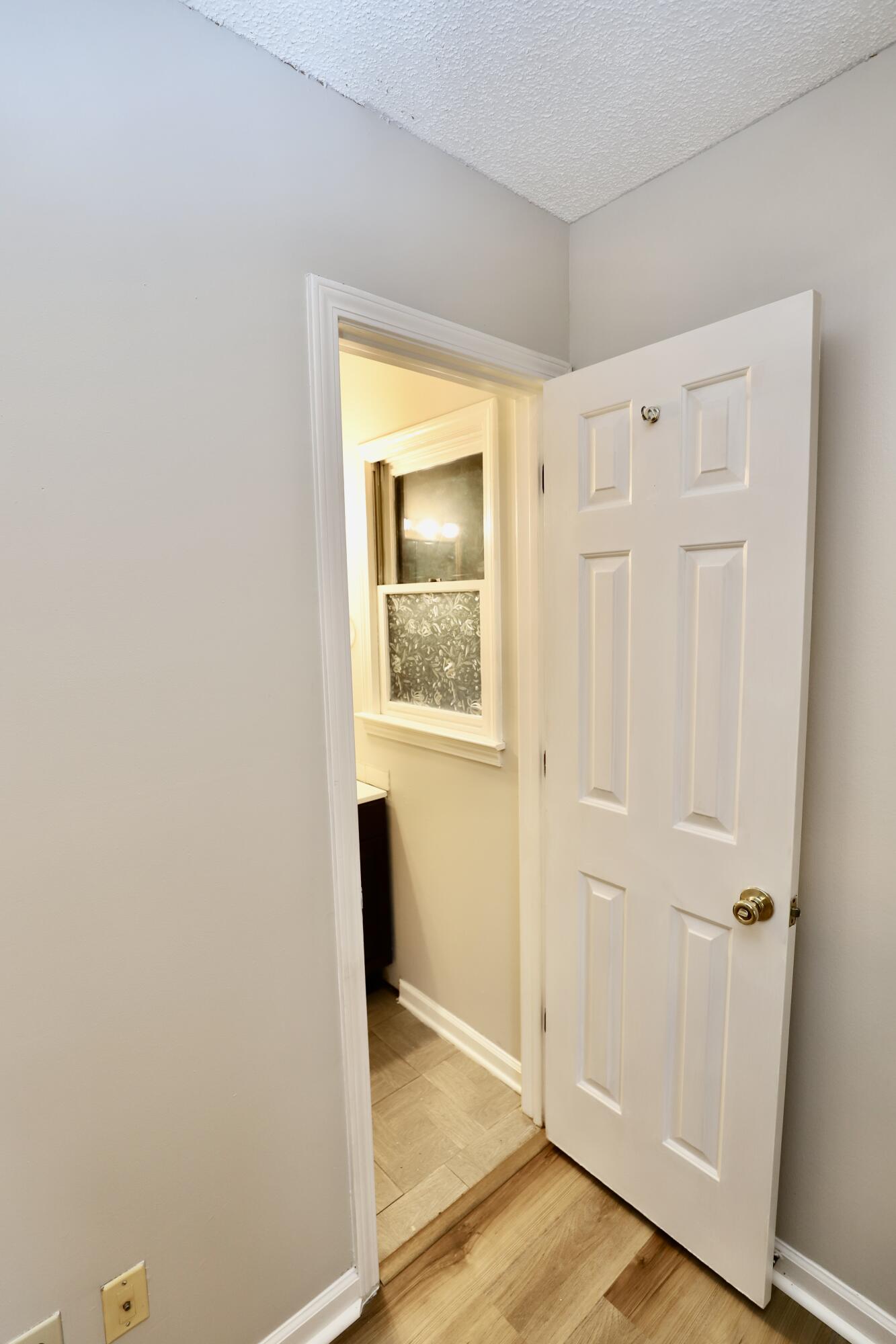 806 Club Lane