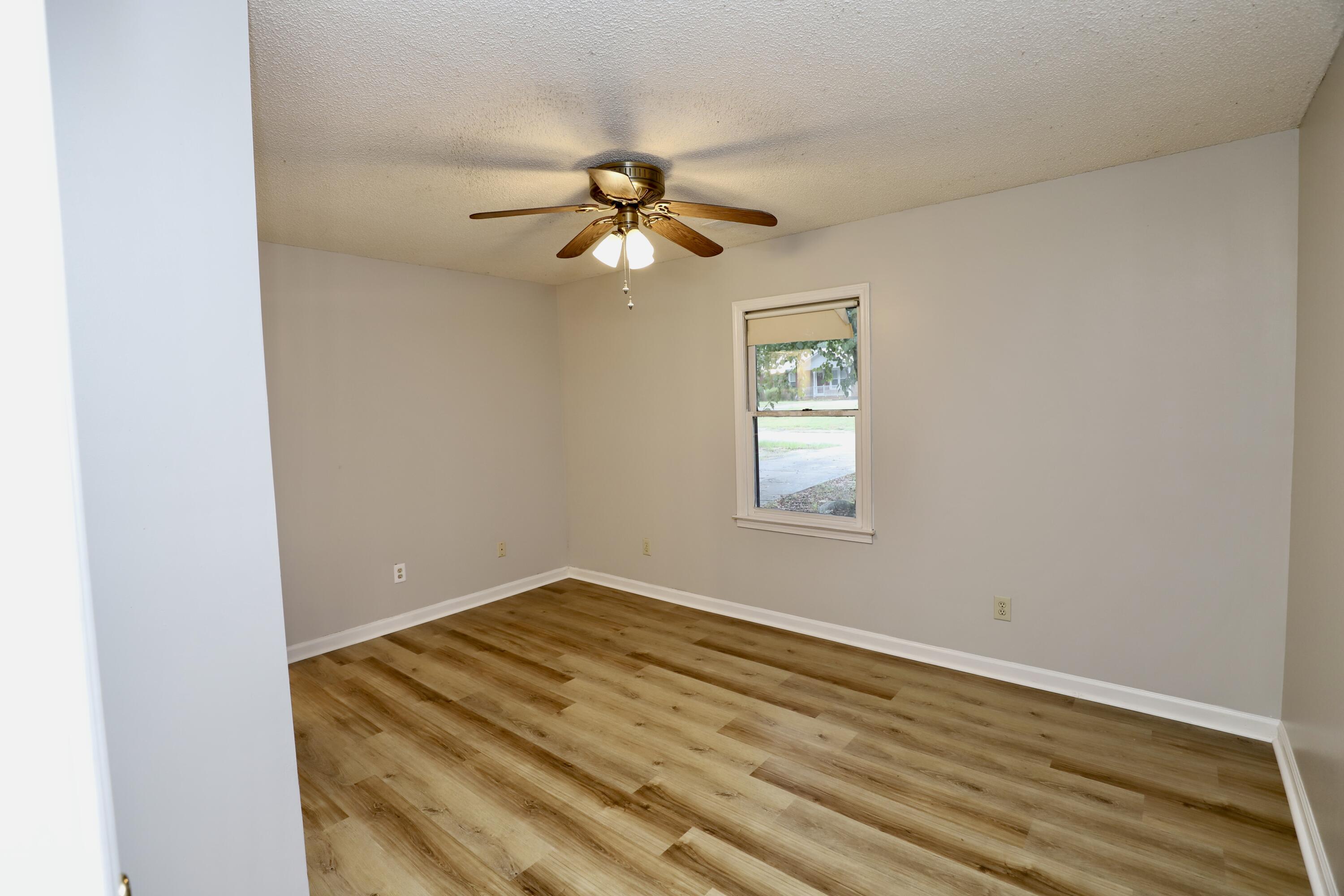 806 Club Lane