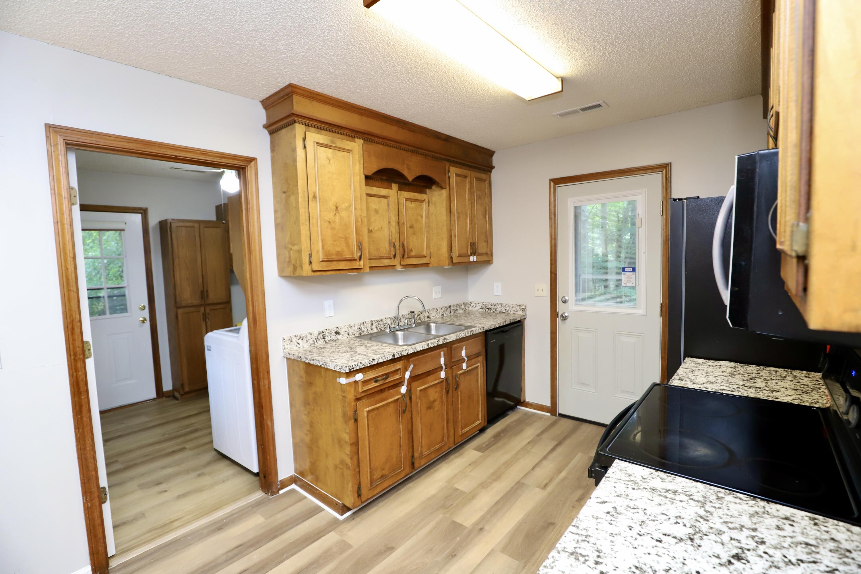 806 Club Lane