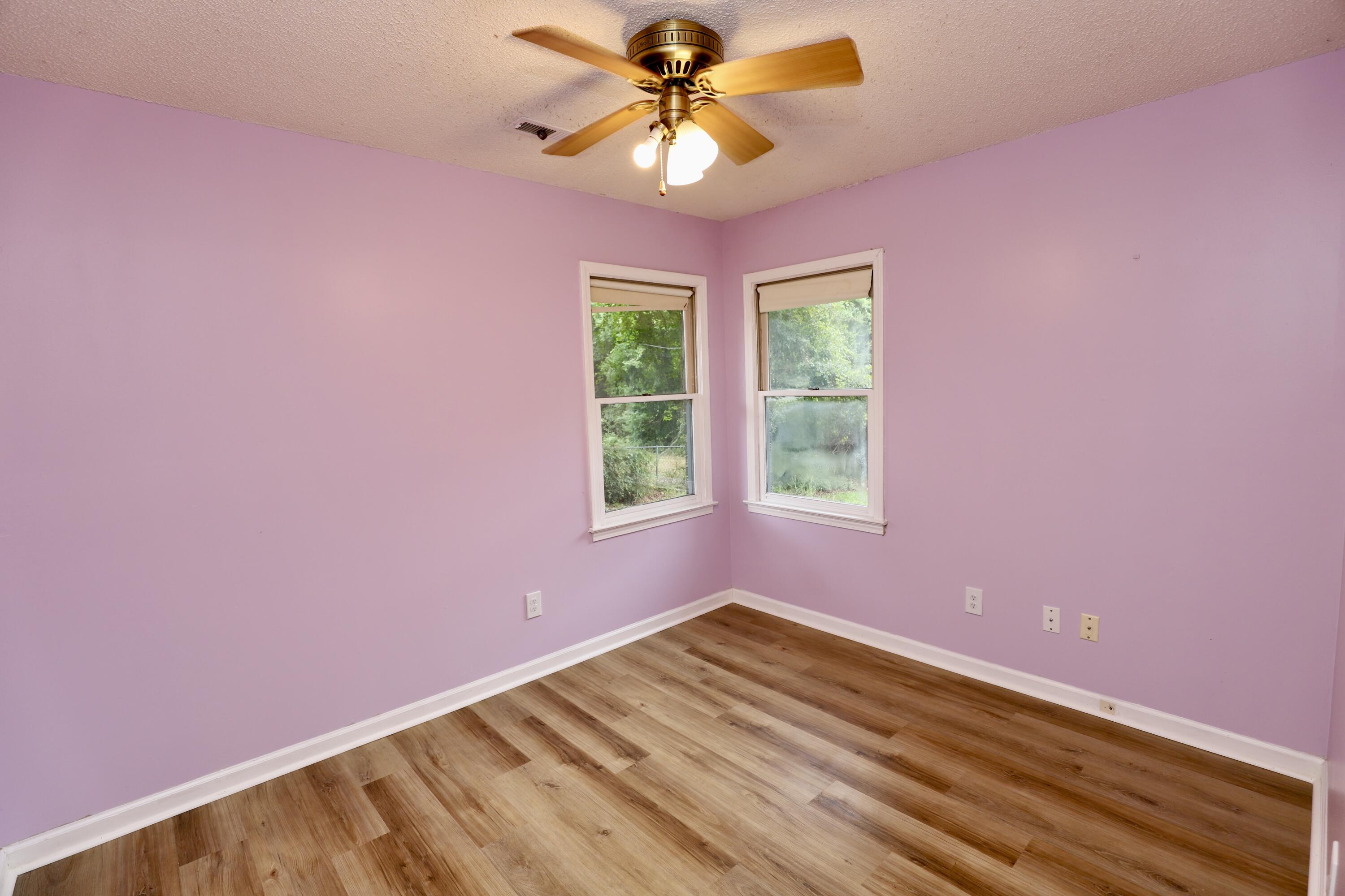 806 Club Lane