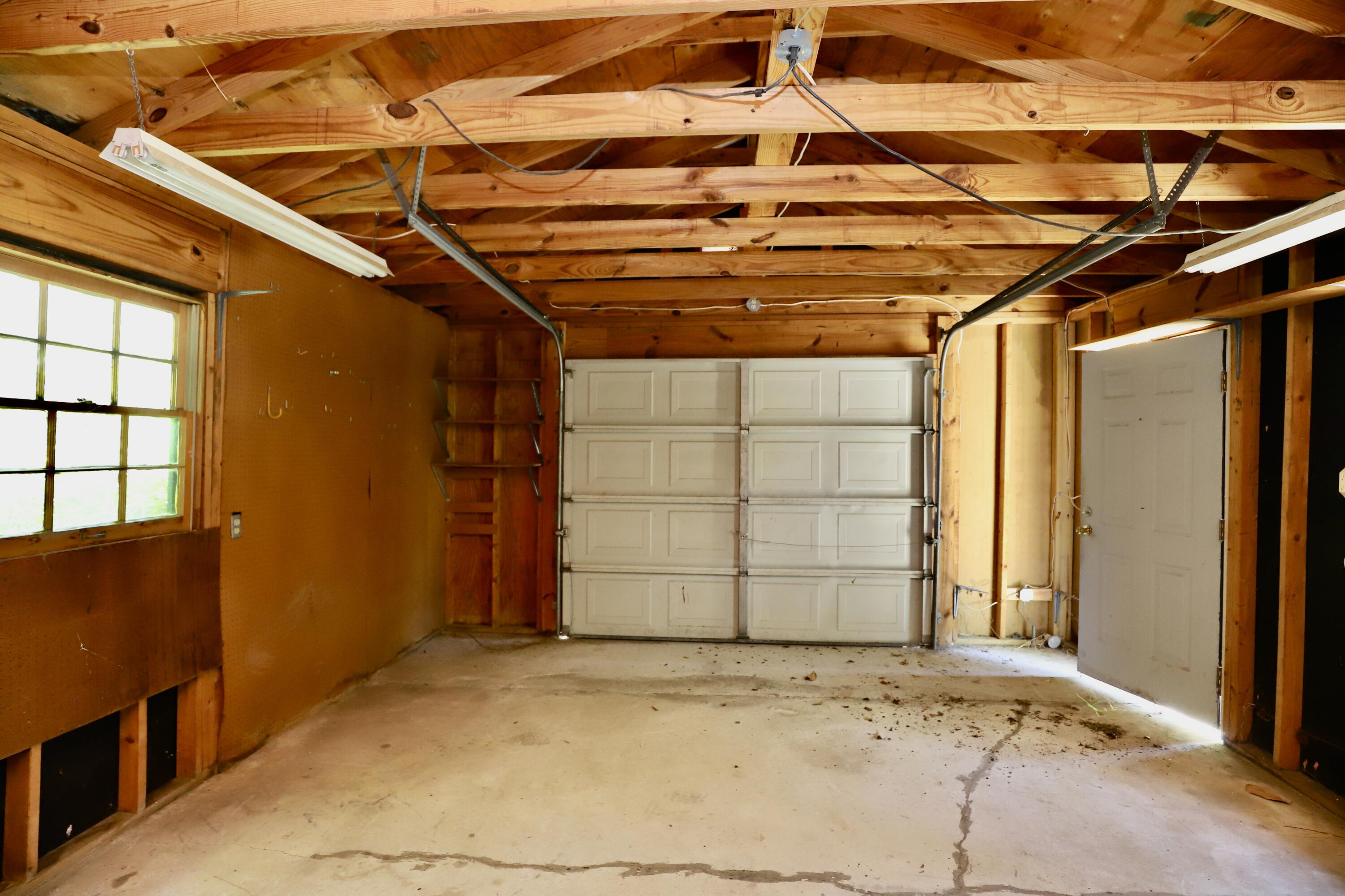 6 Hilliard Drive