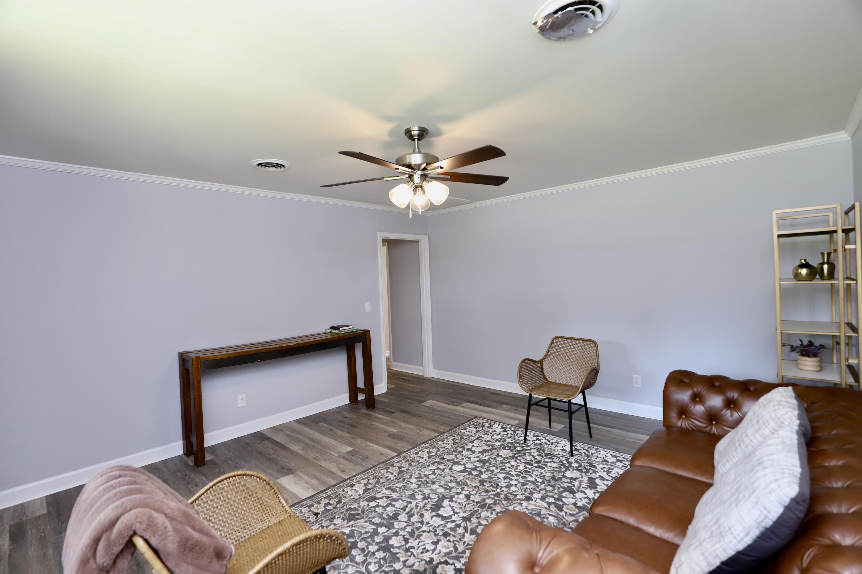 6 Hilliard Drive