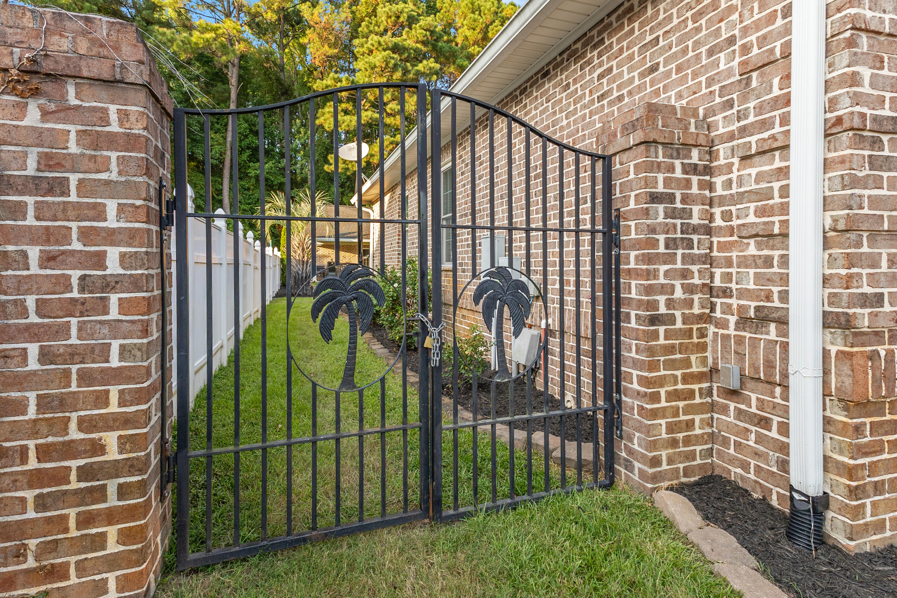 3165 Daufaskie Road