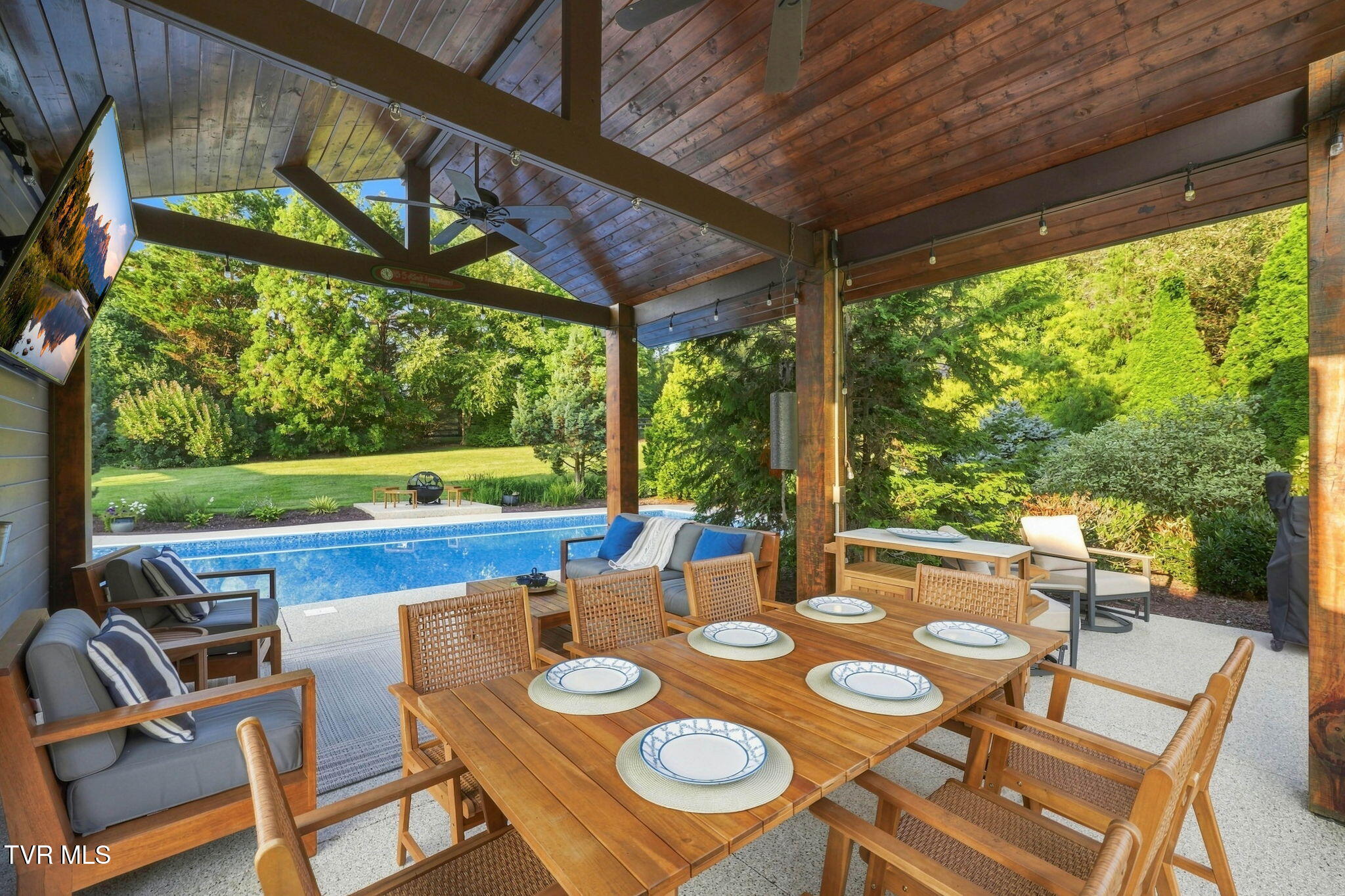 2277 Rock Springs Road
