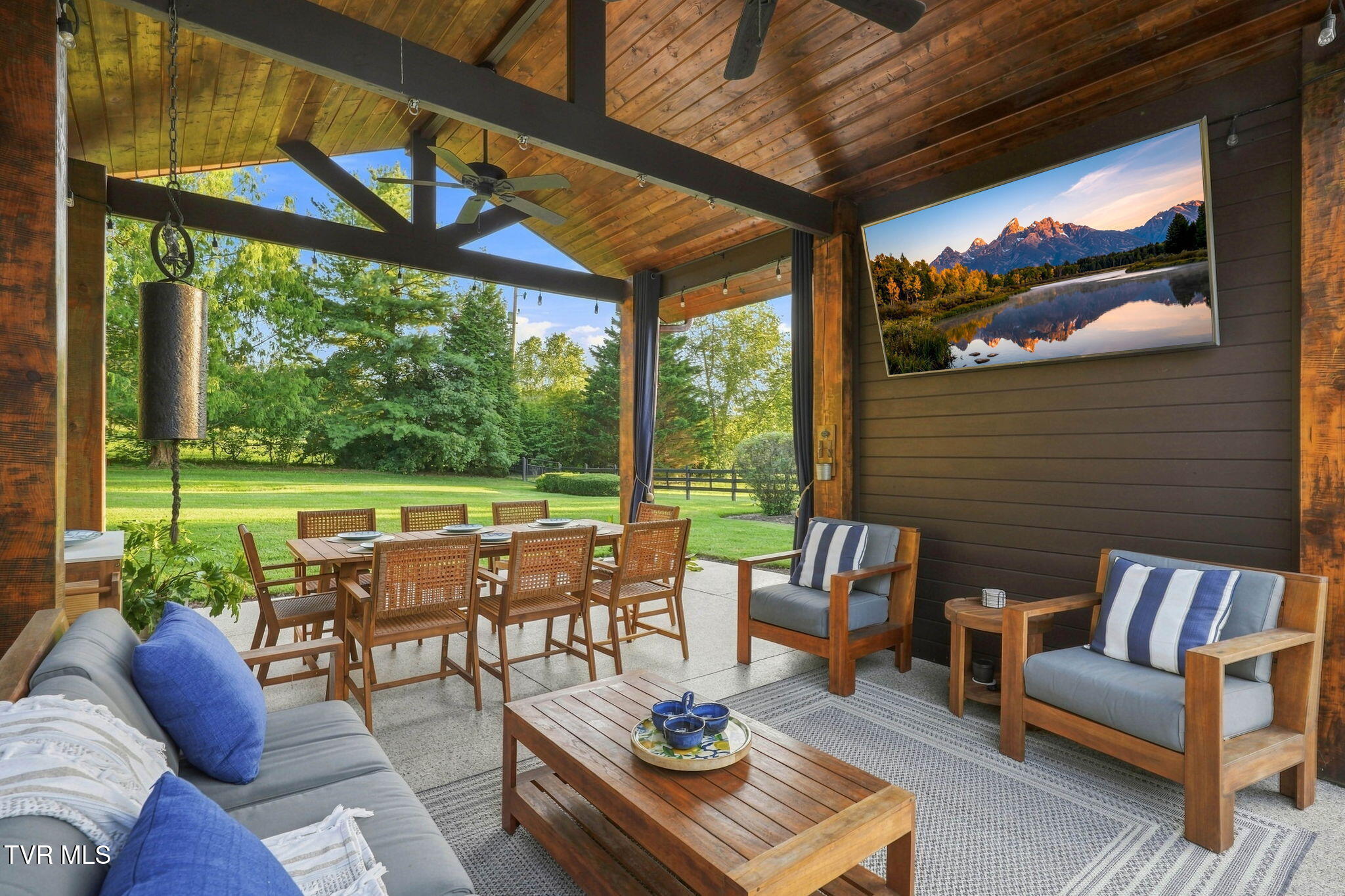 2277 Rock Springs Road