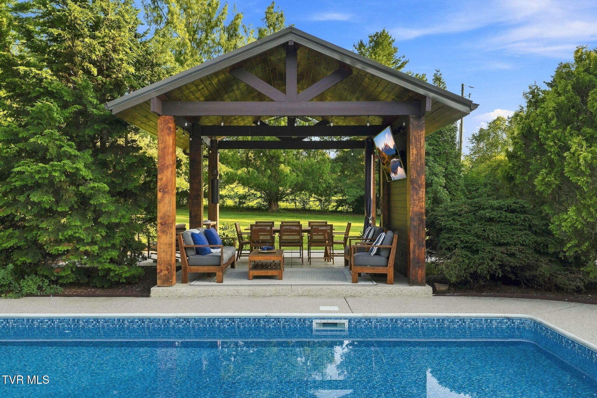 2277 Rock Springs Road