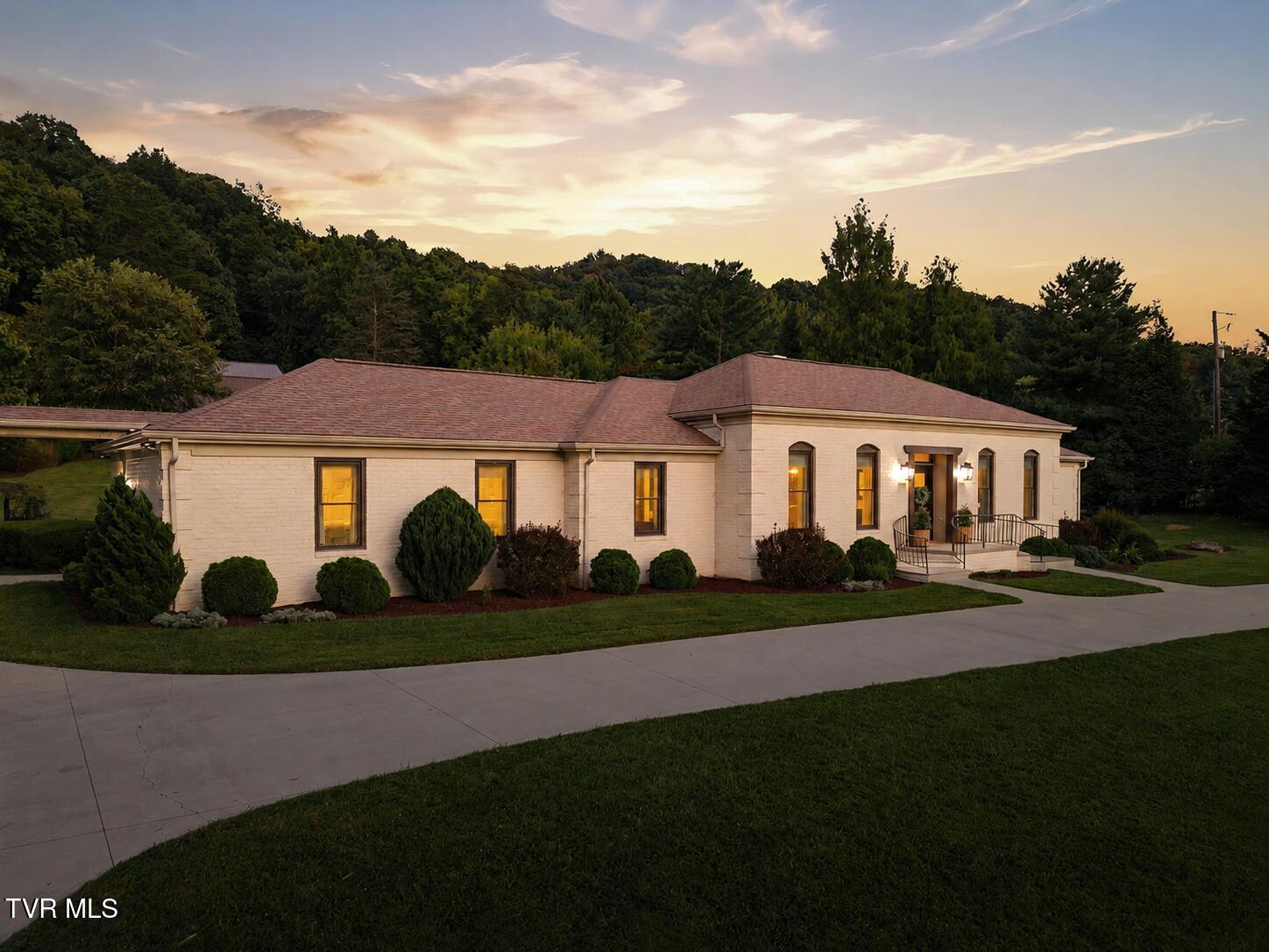 2277 Rock Springs Road