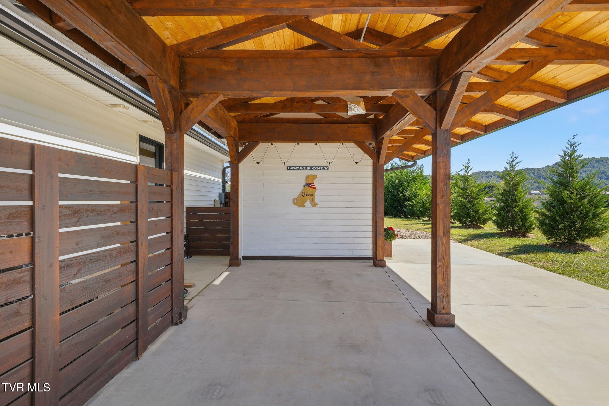 551 Pleasant Valley Road