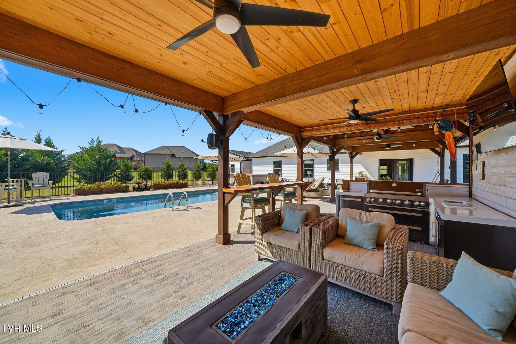 551 Pleasant Valley Road