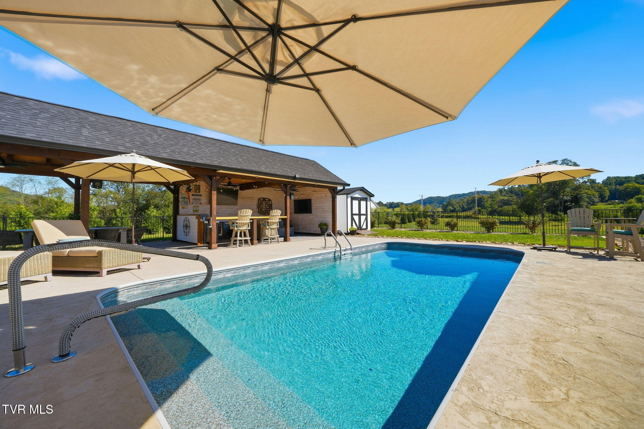 551 Pleasant Valley Road