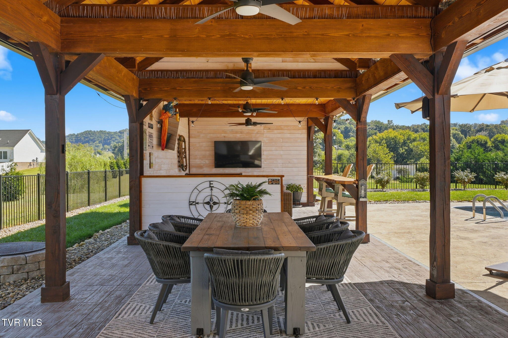 551 Pleasant Valley Road