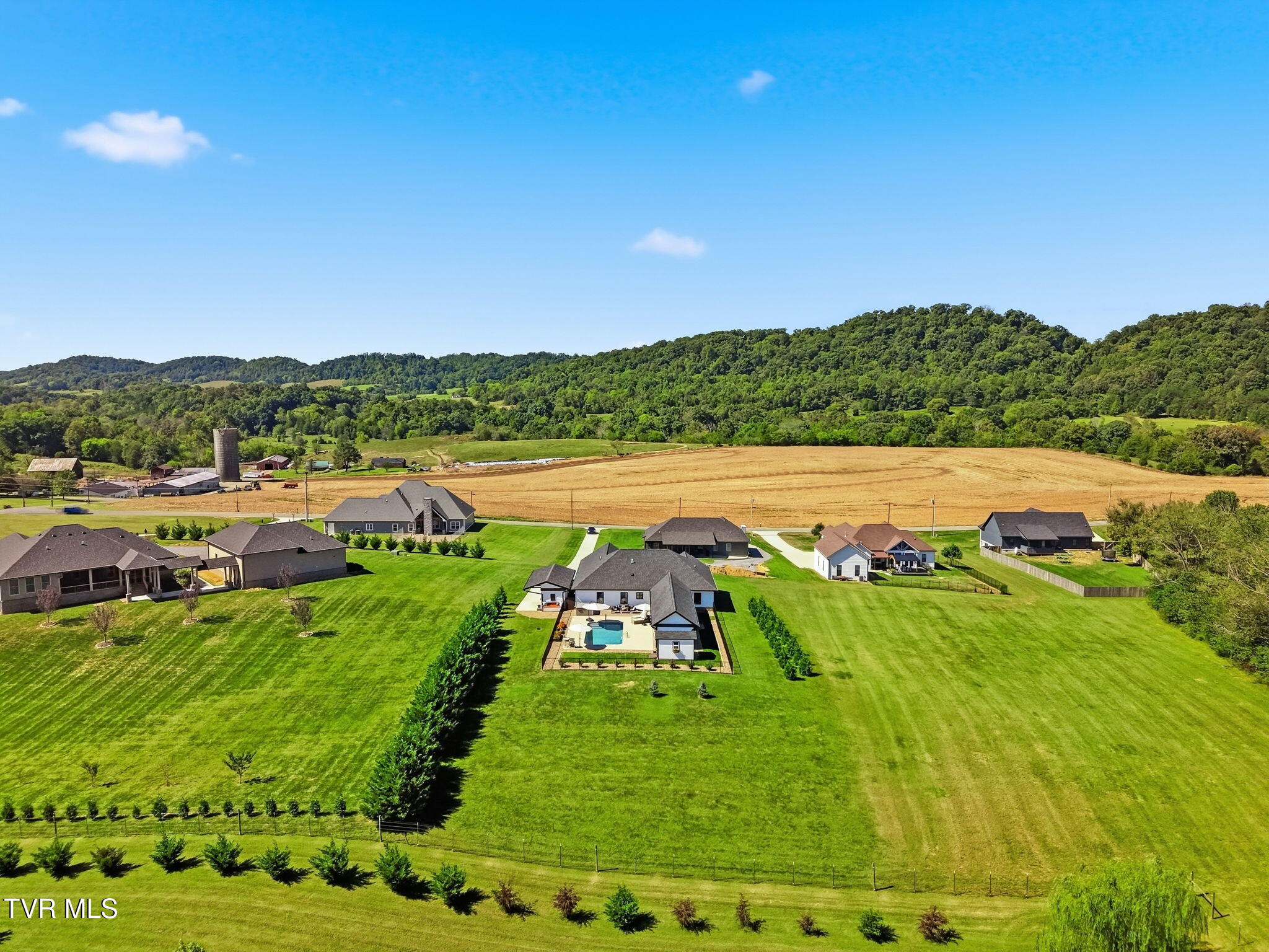 551 Pleasant Valley Road