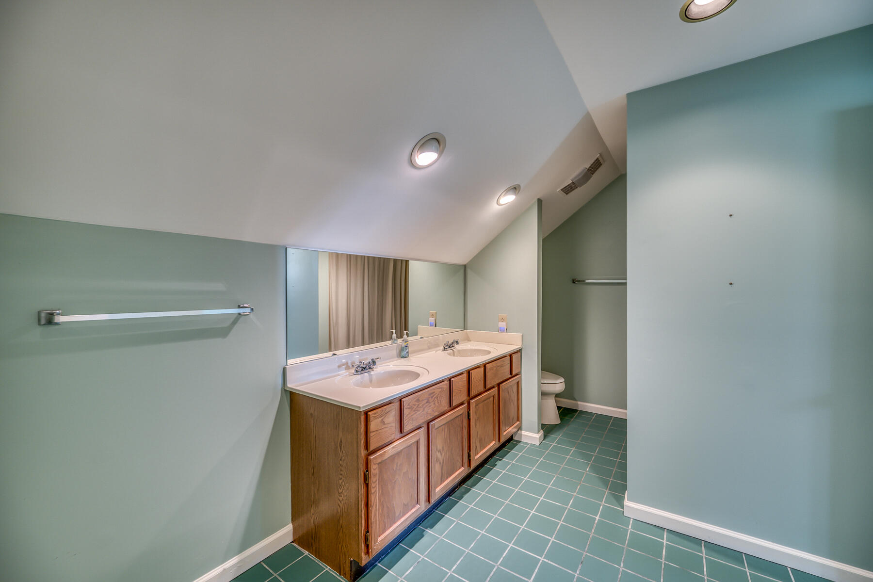 2006 Millbrook Drive