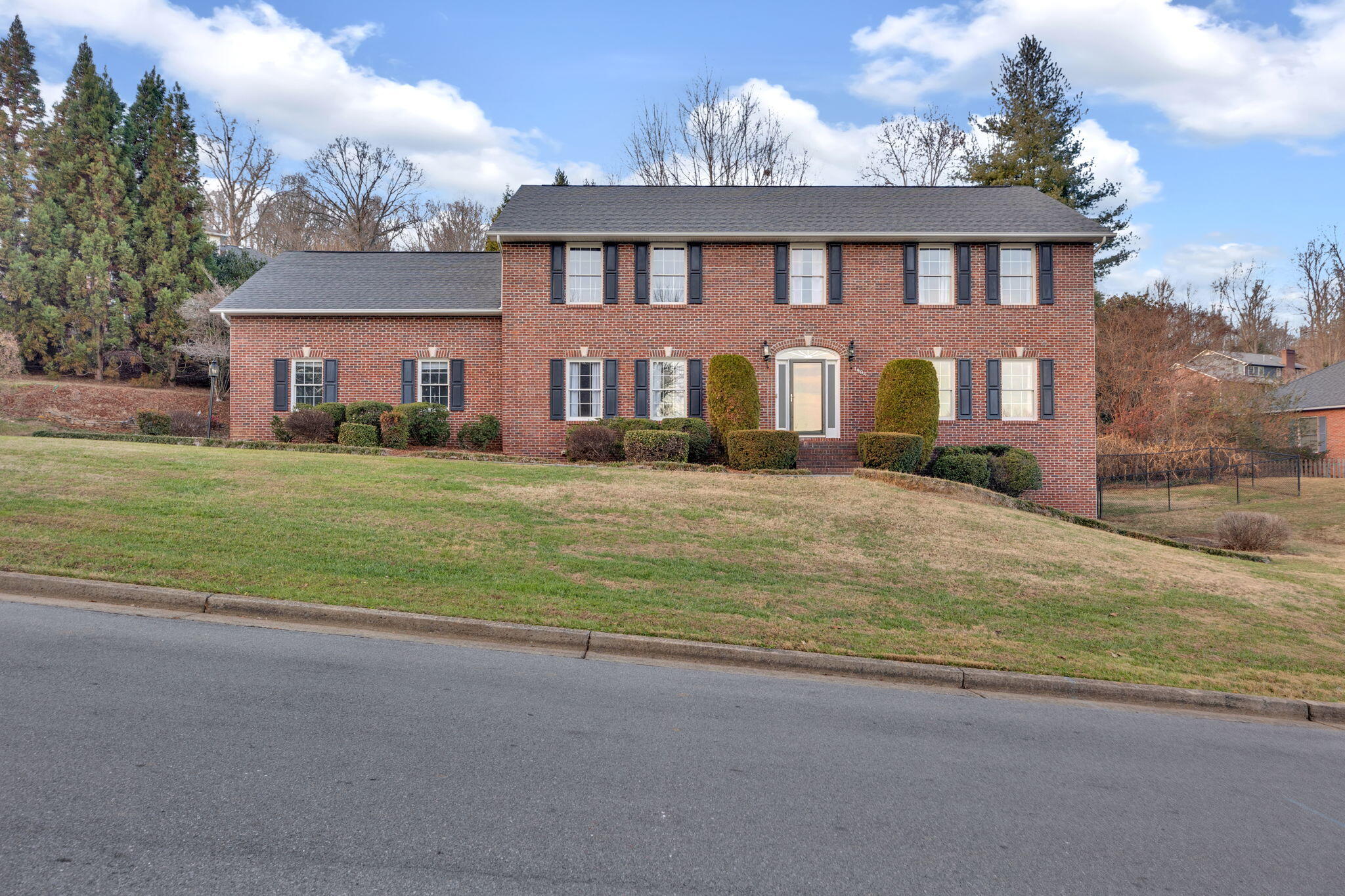 1904 Roundtree Drive