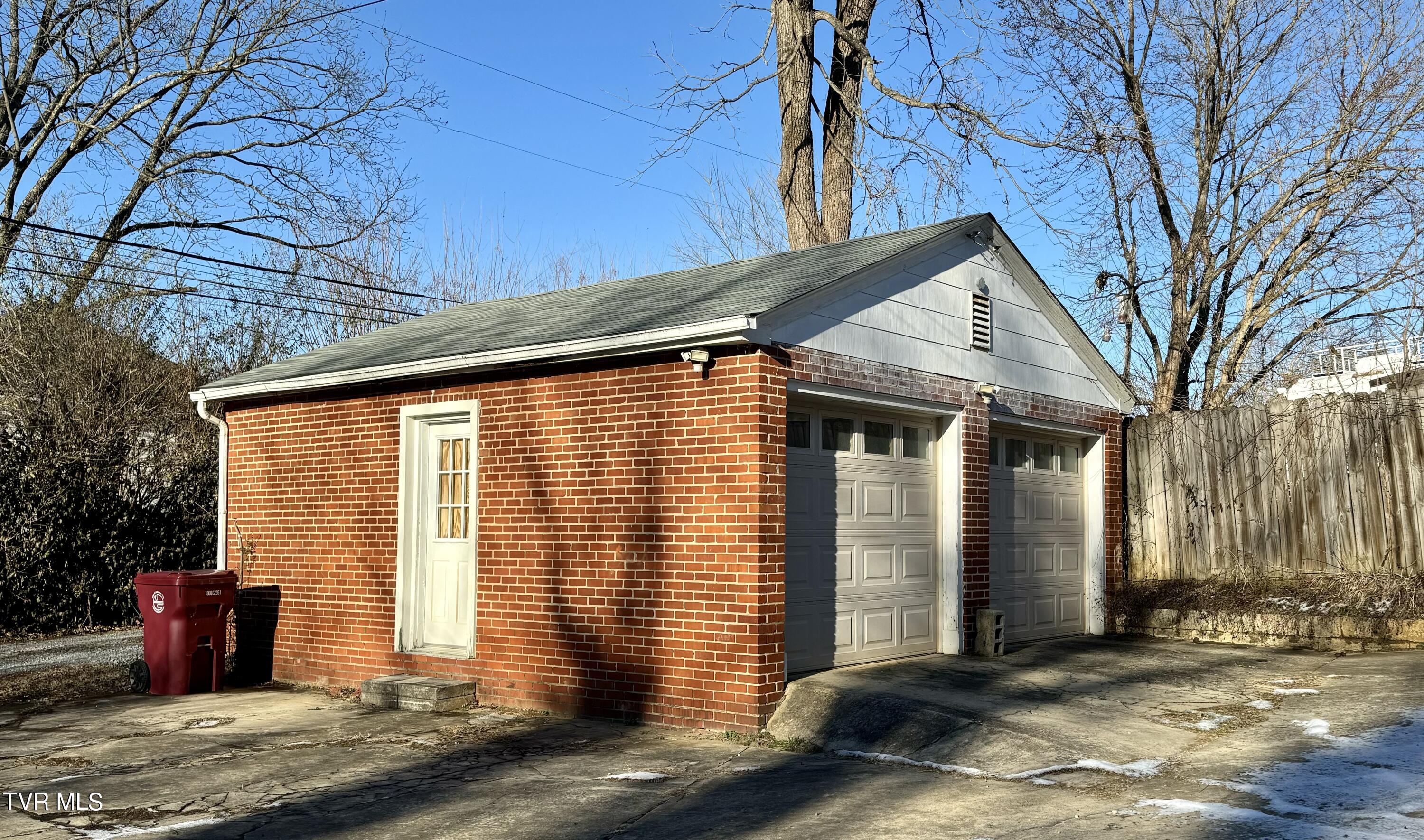 506 West Pine Street