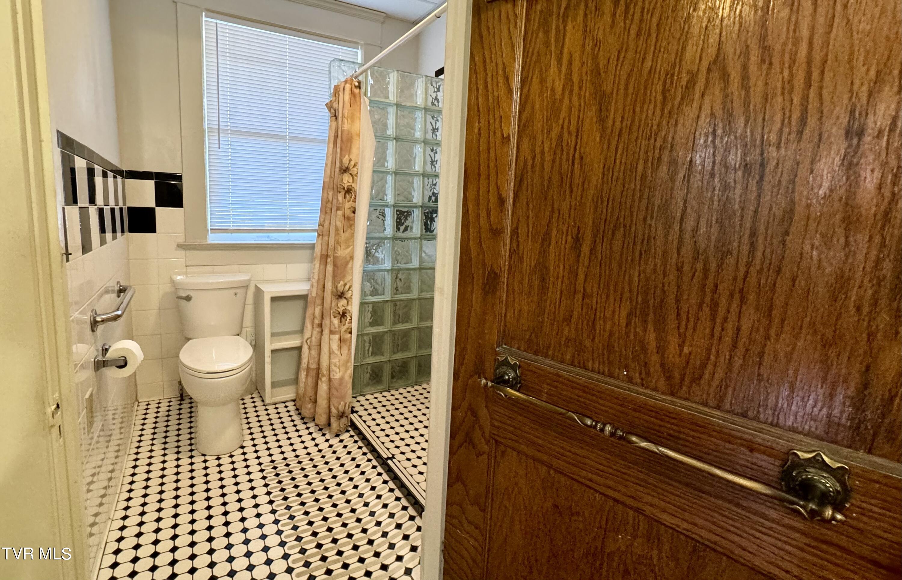 506 West Pine Street