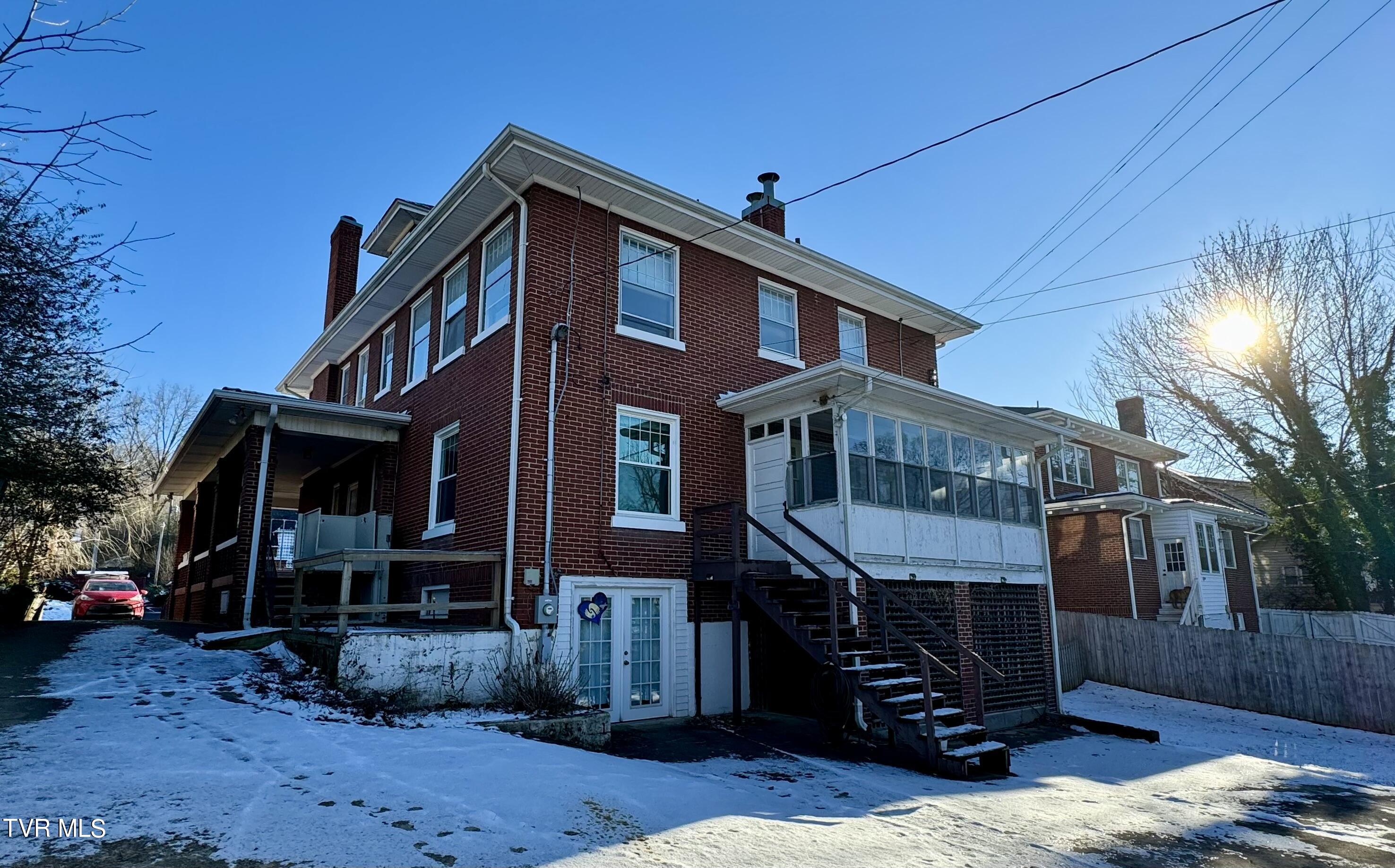 506 West Pine Street