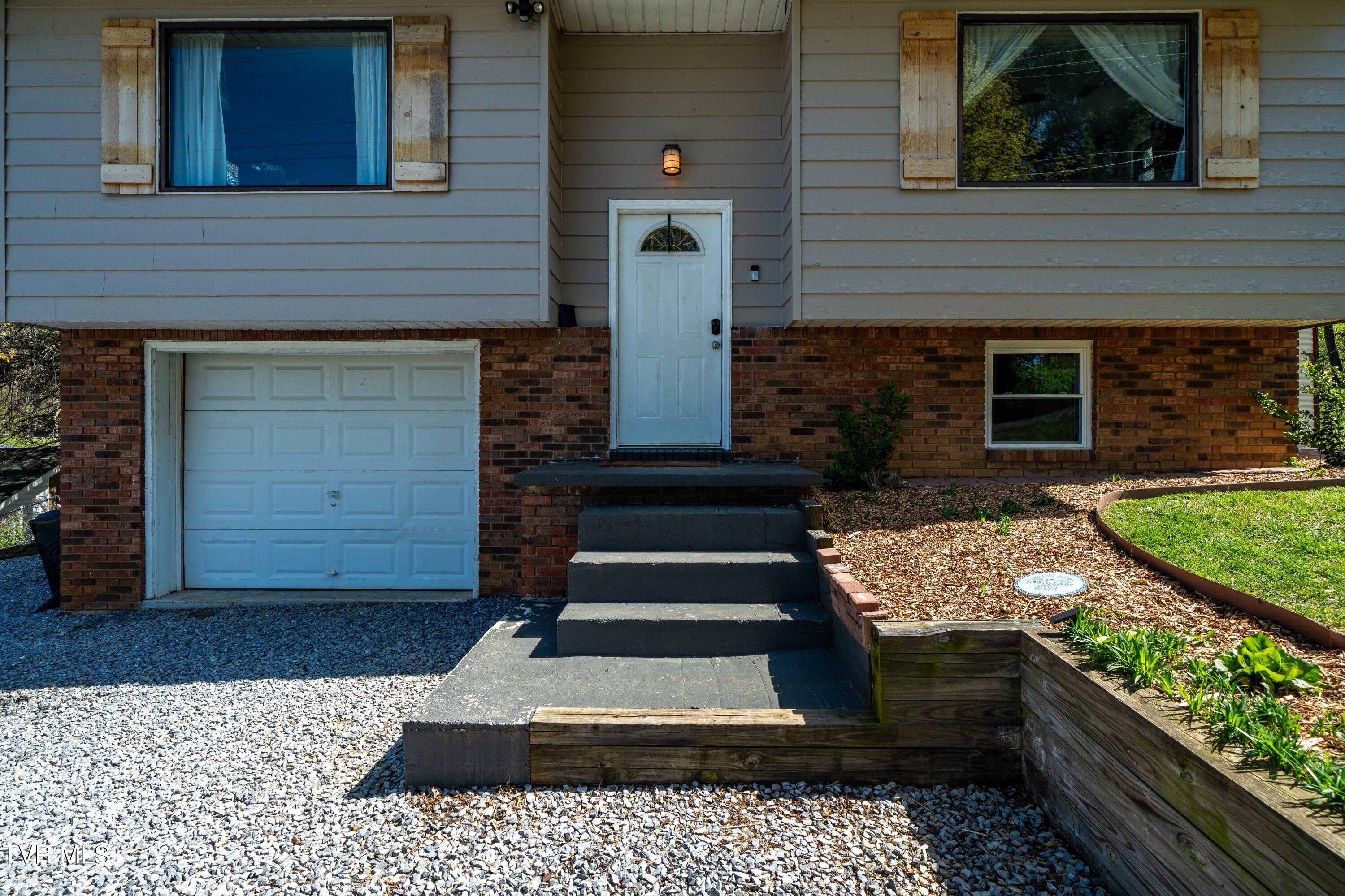 105 Green Acres Drive