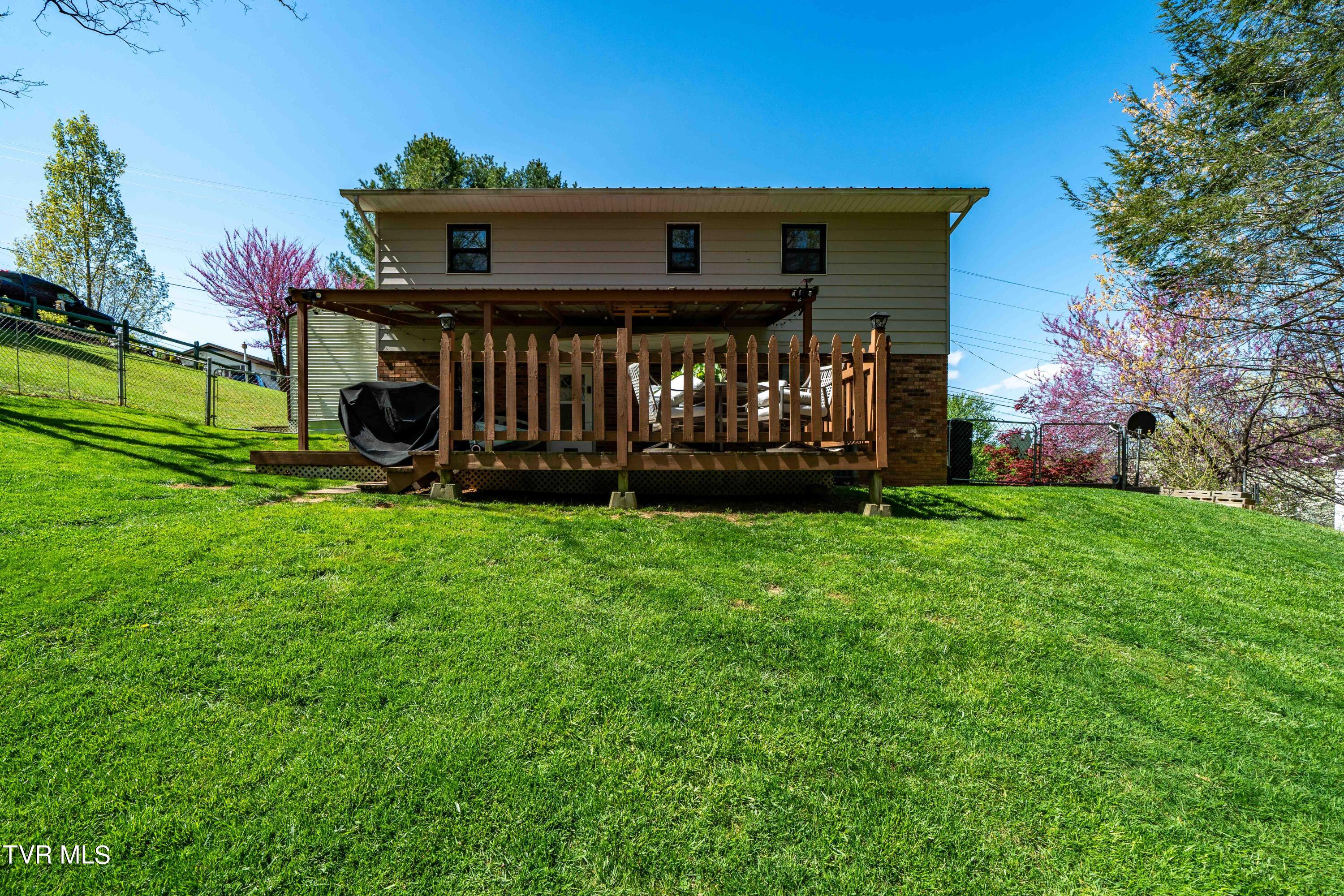 105 Green Acres Drive