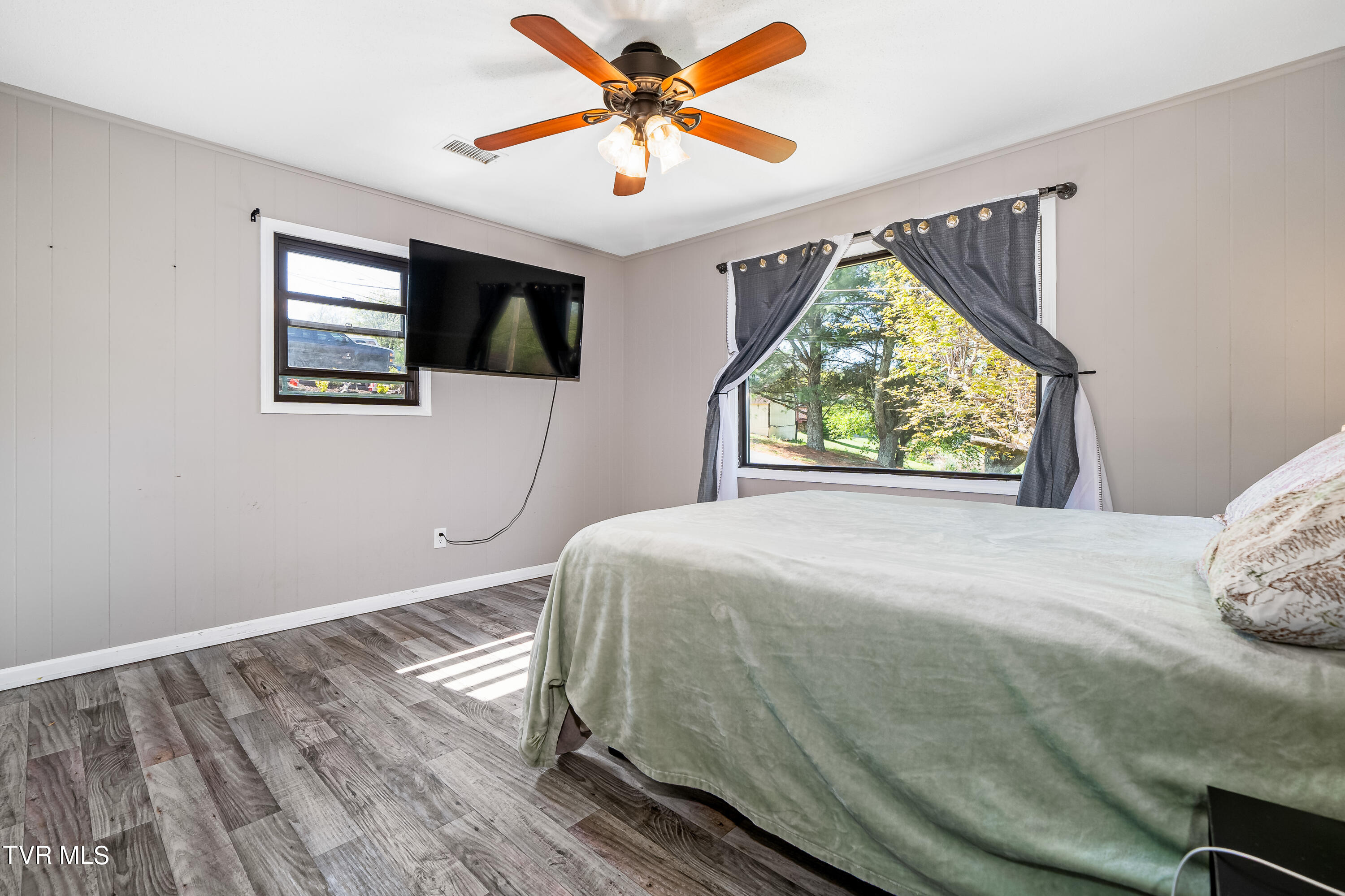 105 Green Acres Drive