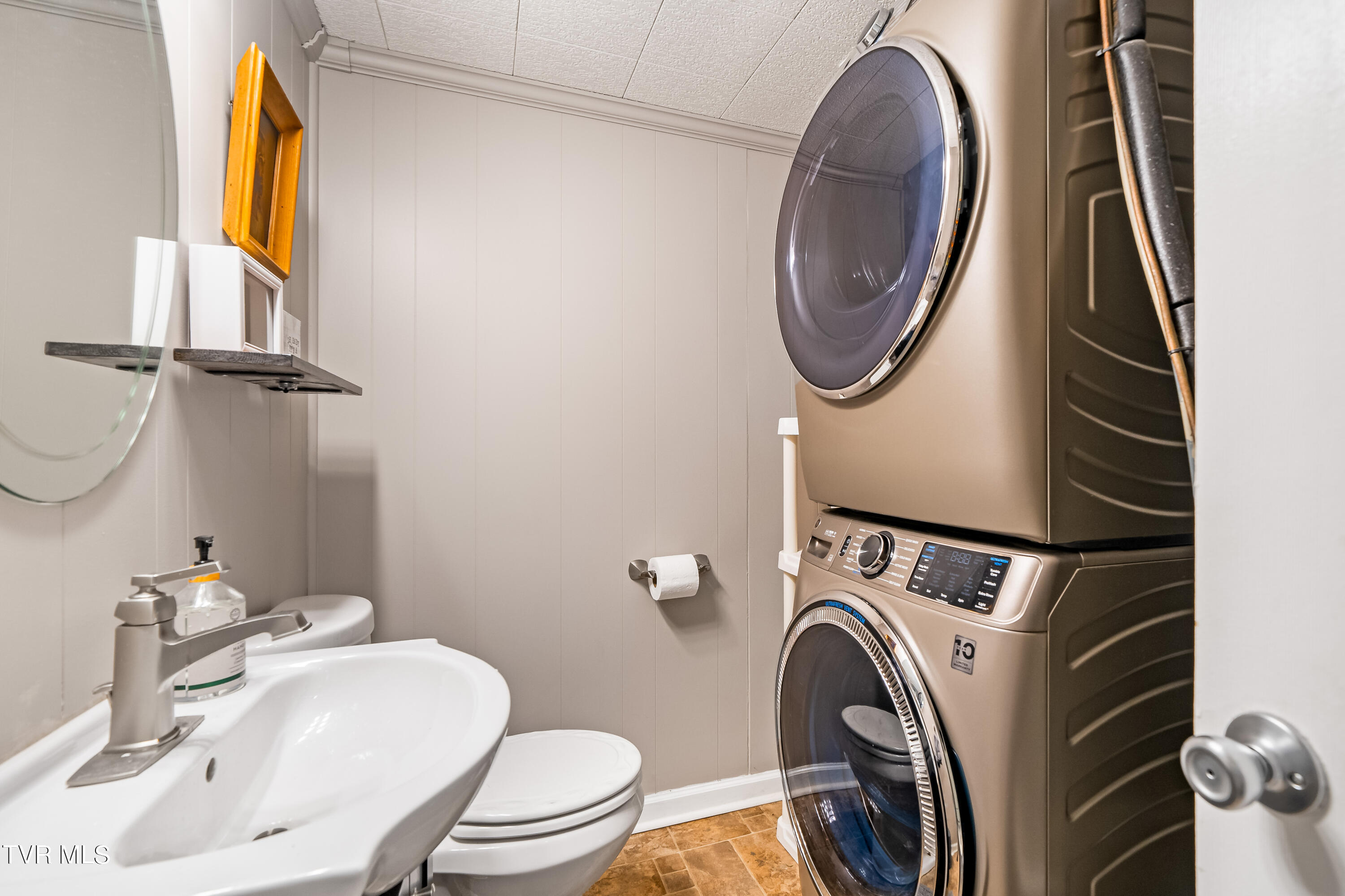 105 Green Acres Drive