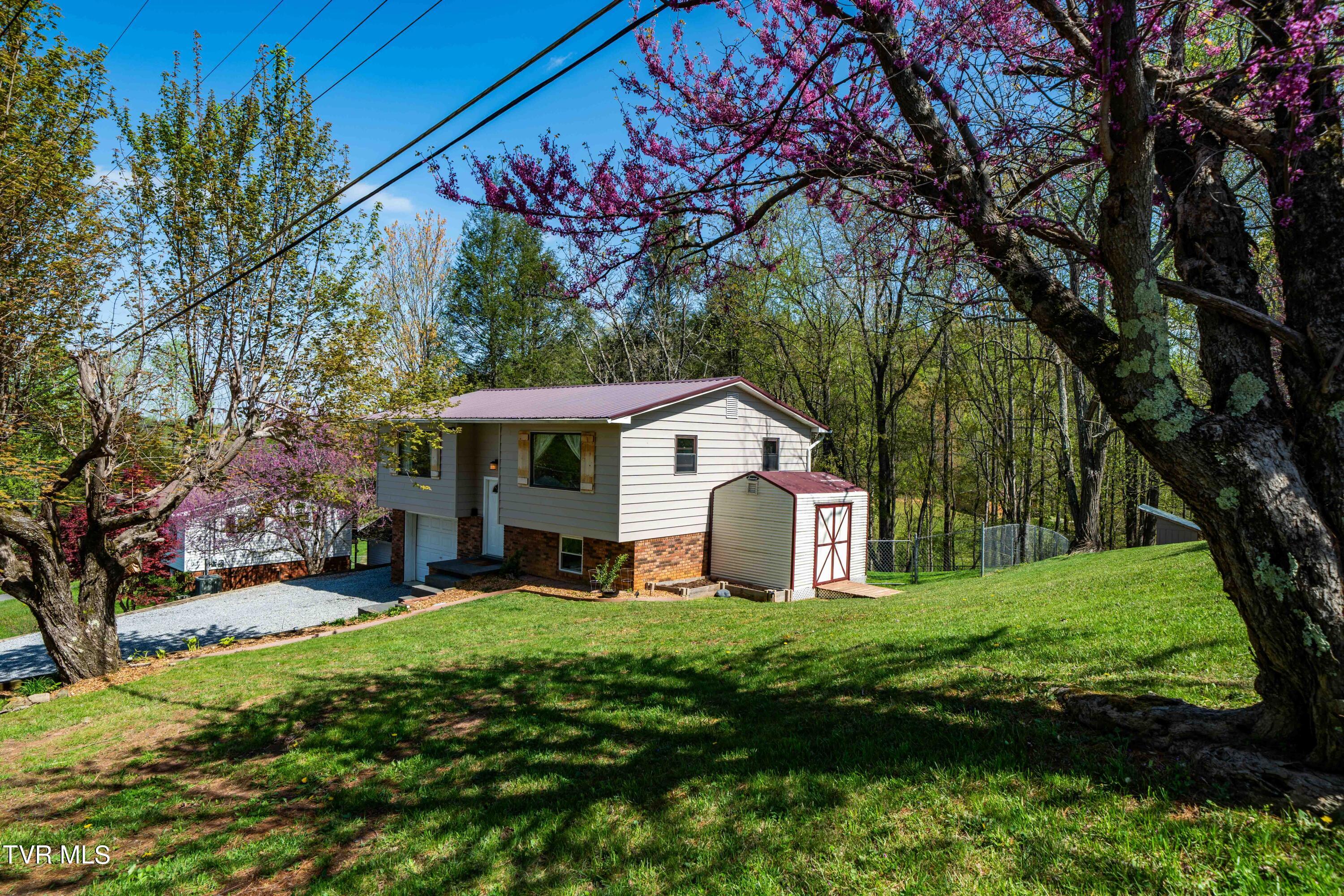 105 Green Acres Drive