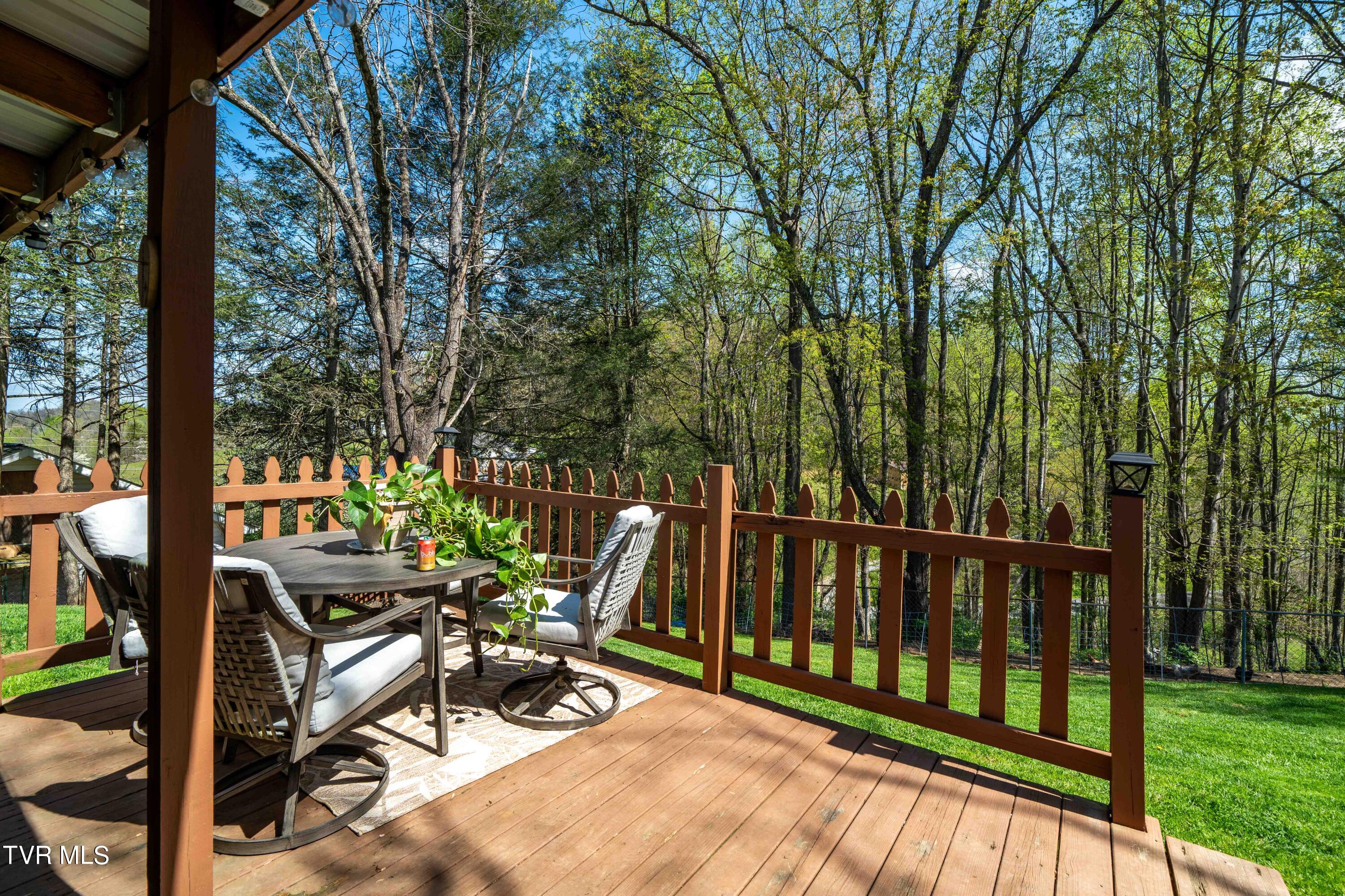 105 Green Acres Drive