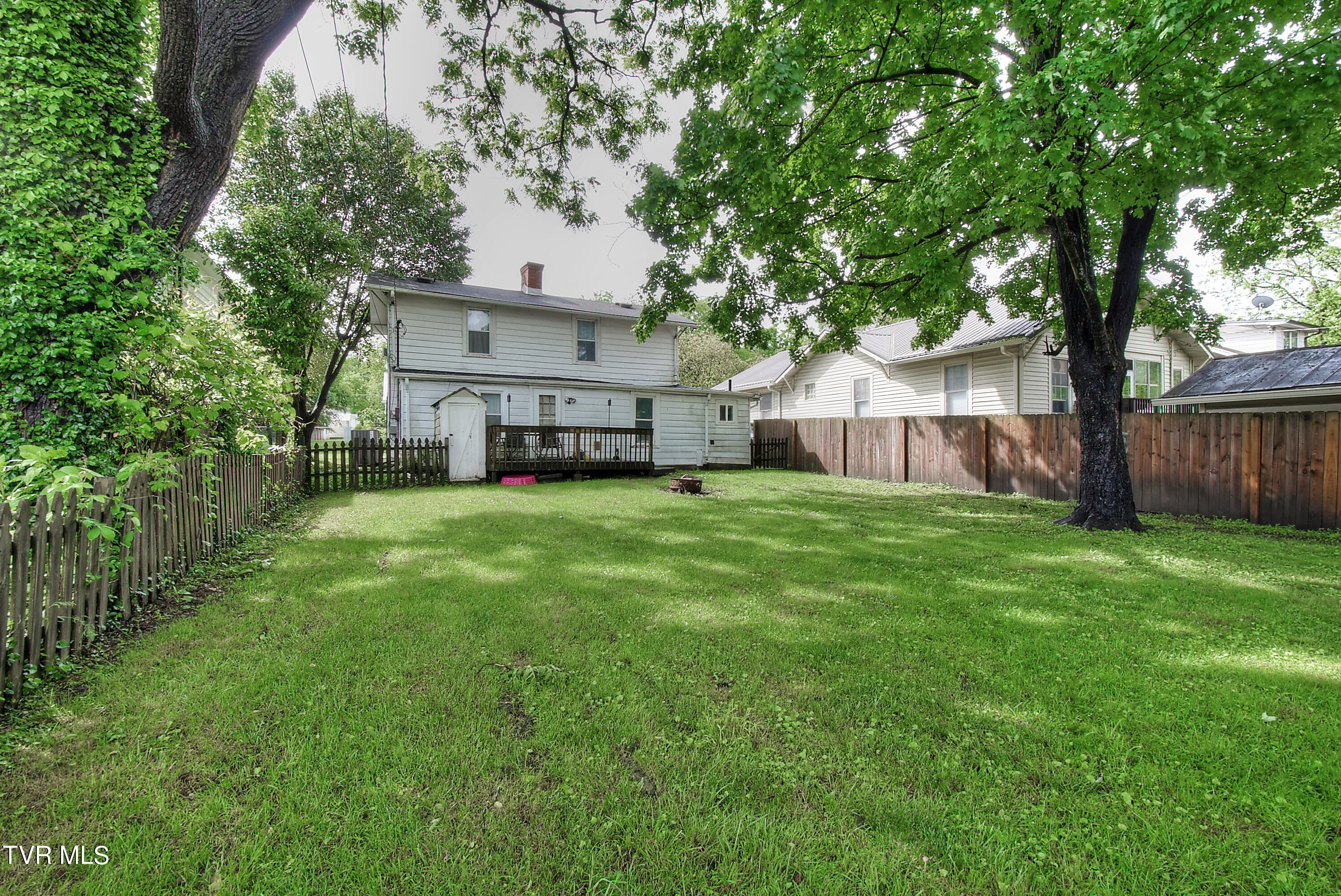 106 West Poplar Street