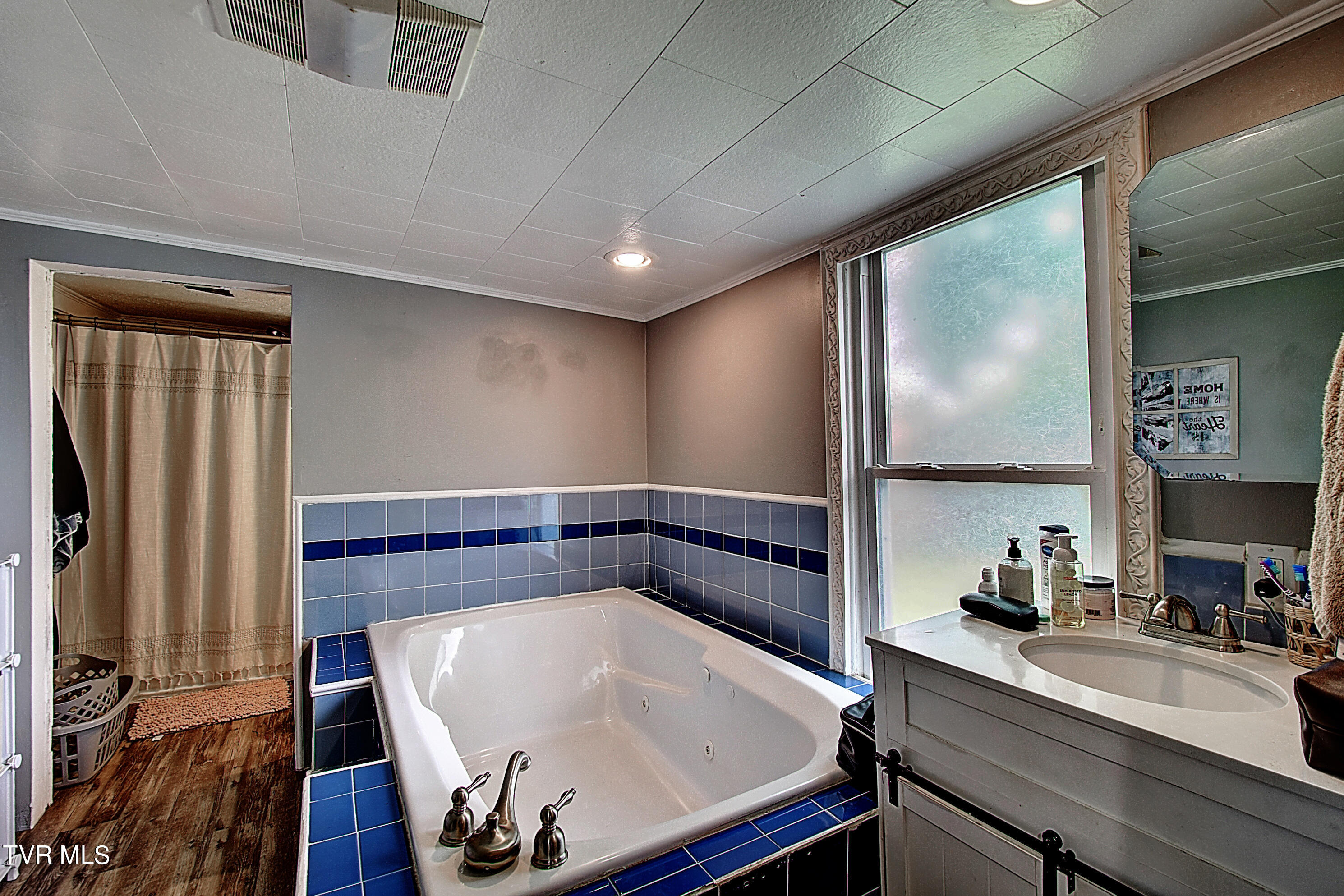 106 West Poplar Street