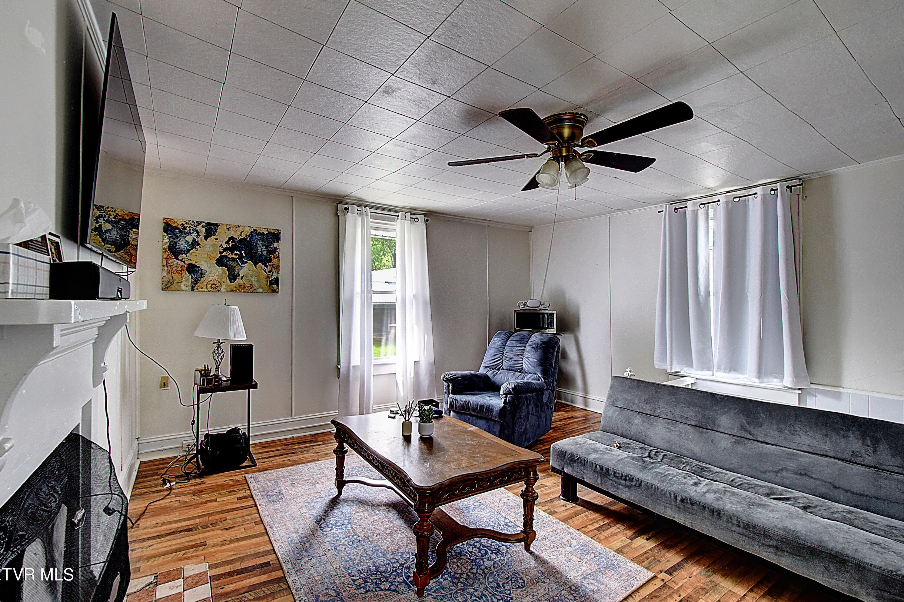 106 West Poplar Street