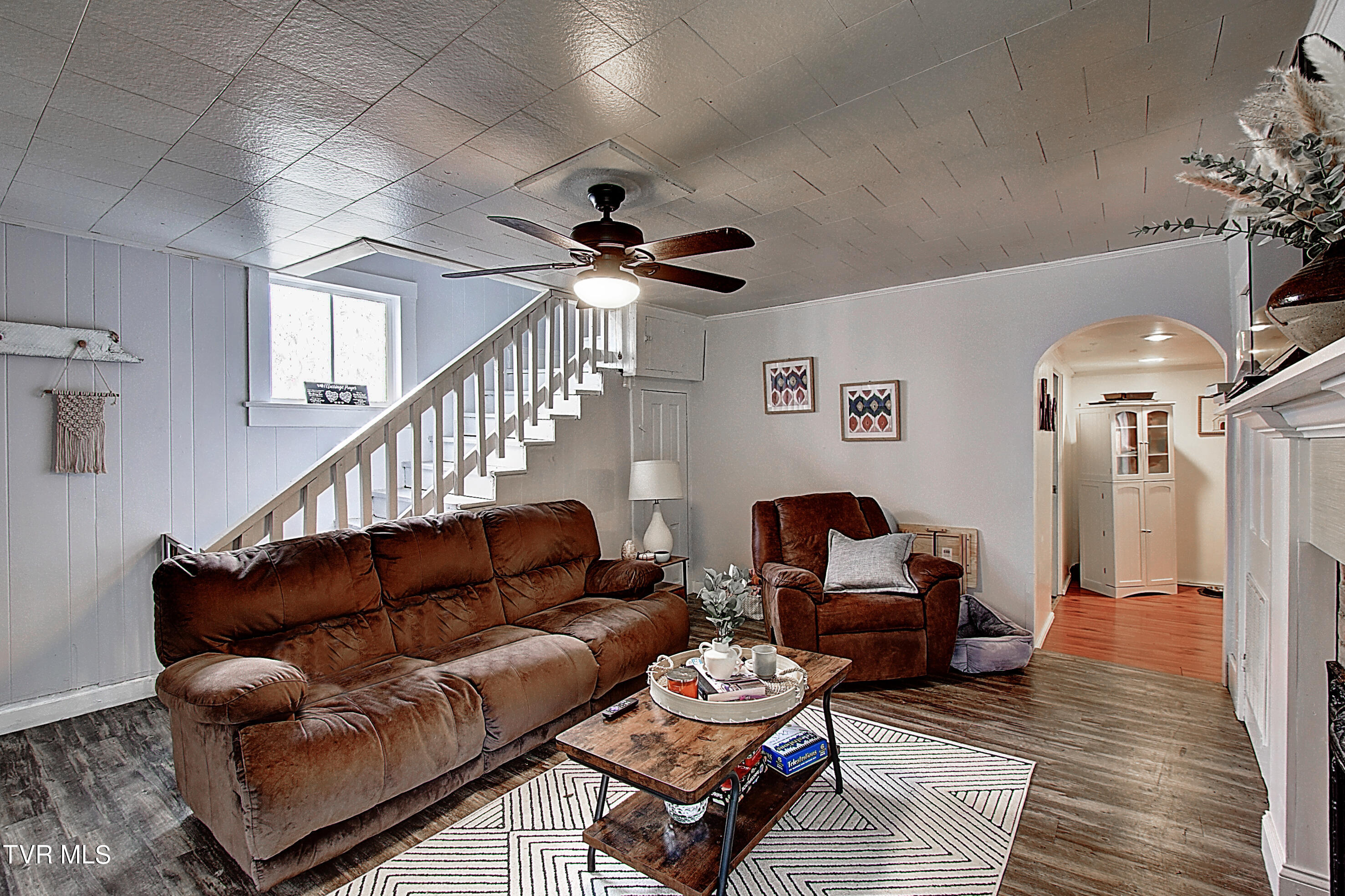 106 West Poplar Street