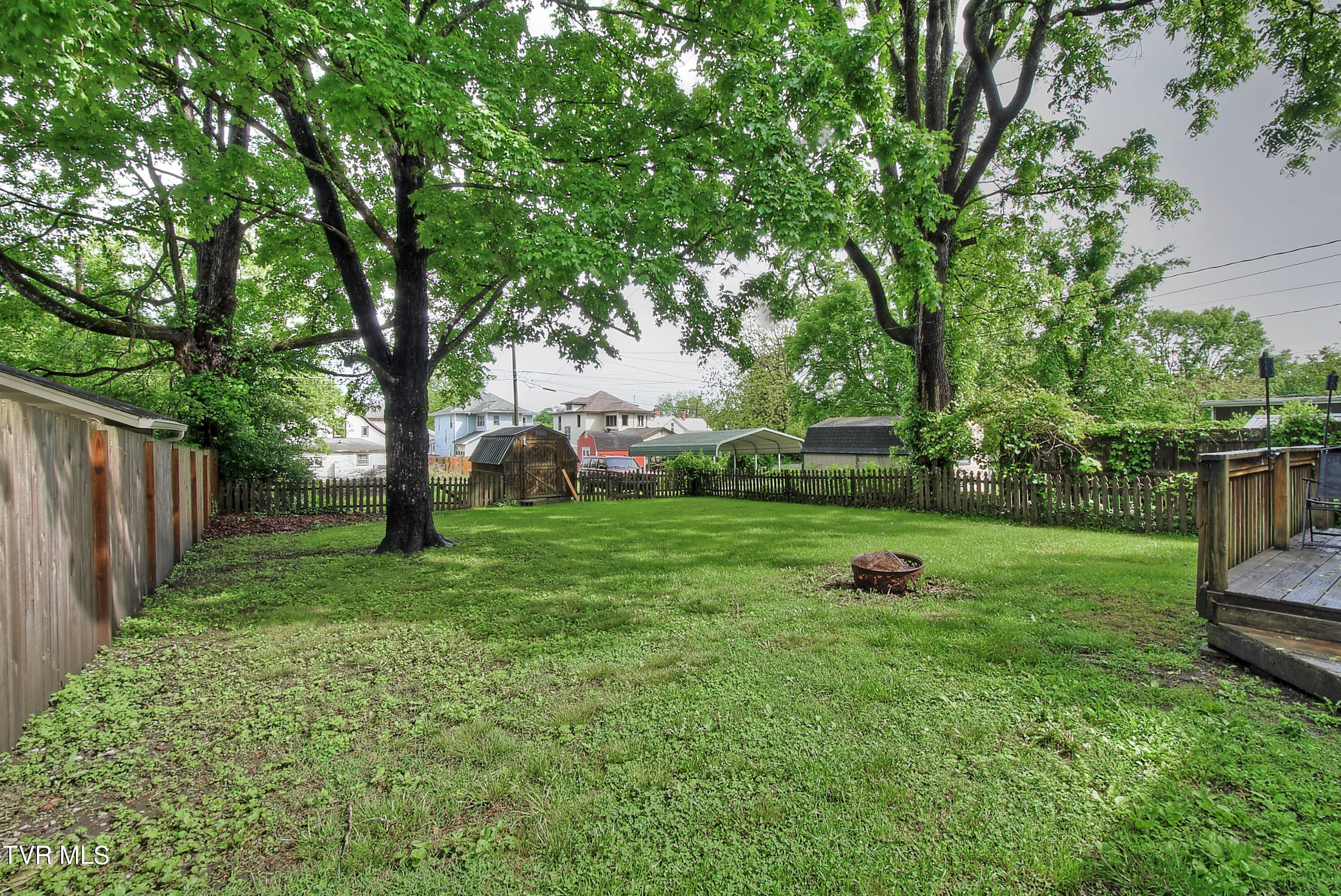 106 West Poplar Street