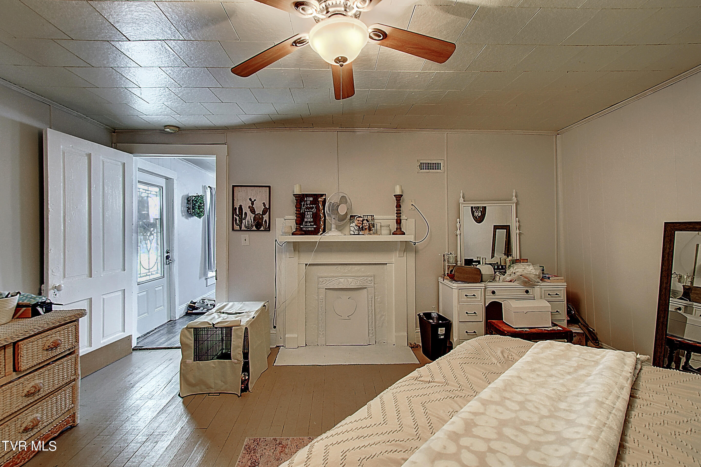 106 West Poplar Street