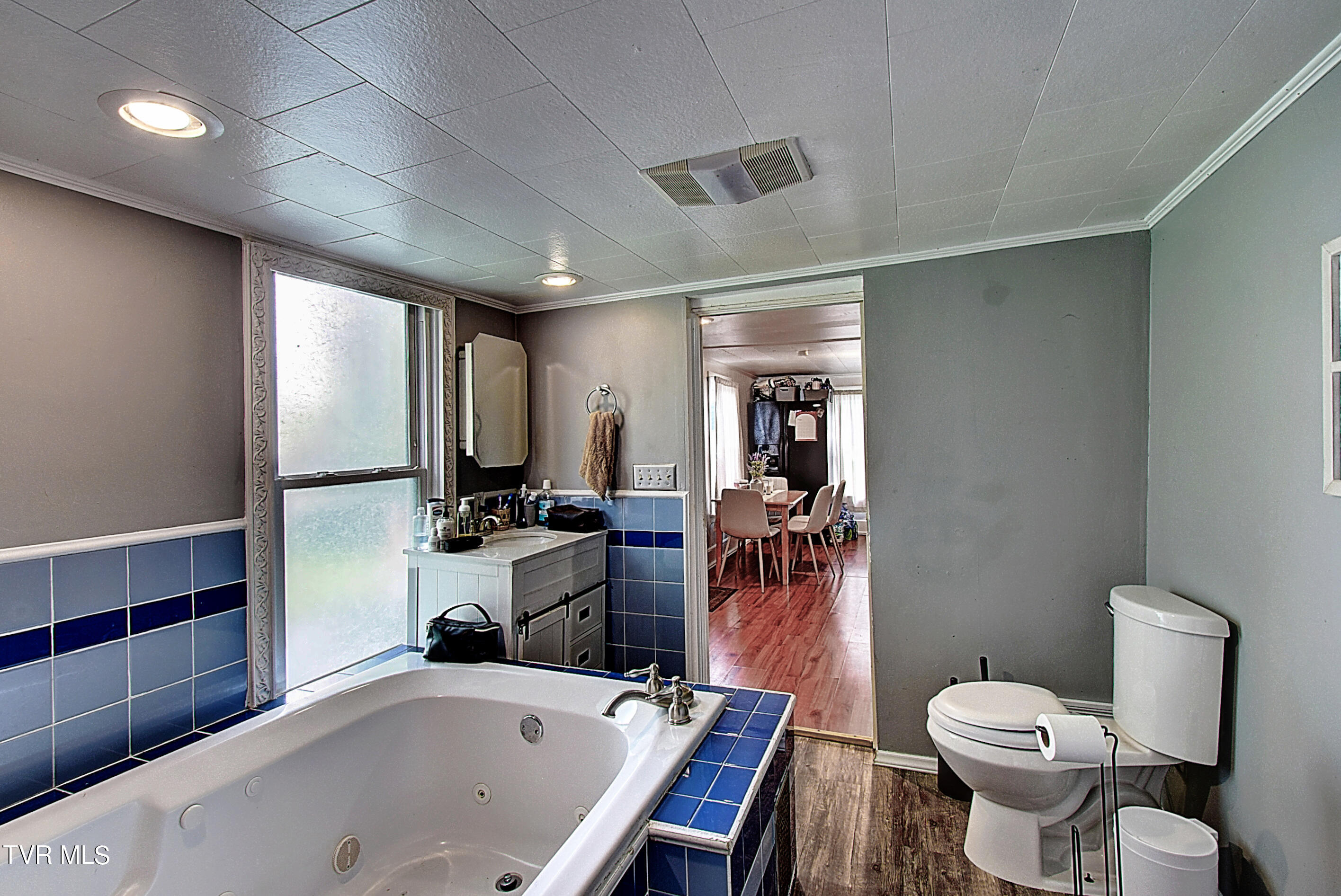 106 West Poplar Street