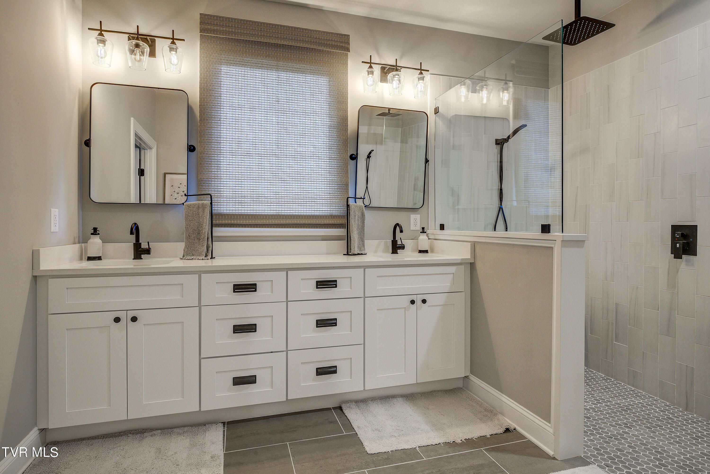 551 Pleasant Valley Road