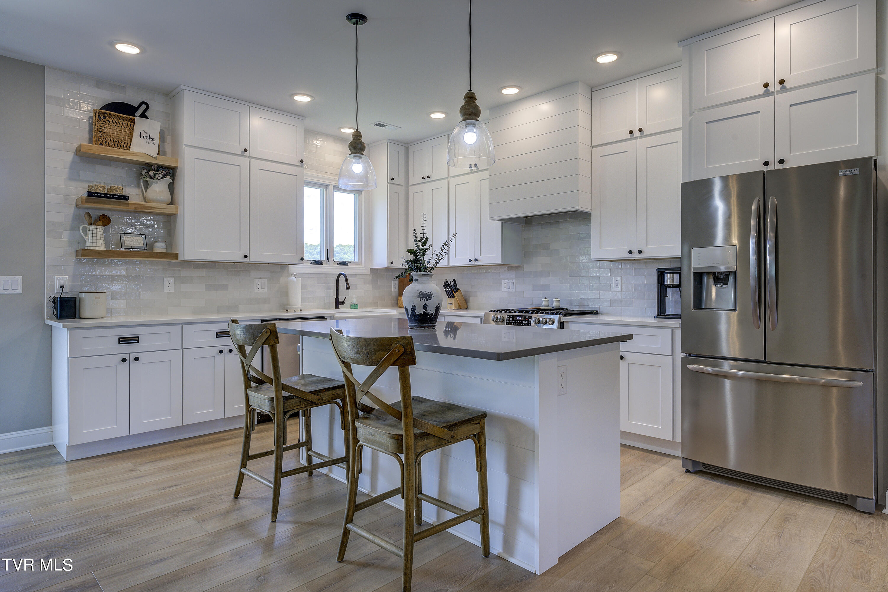 551 Pleasant Valley Road