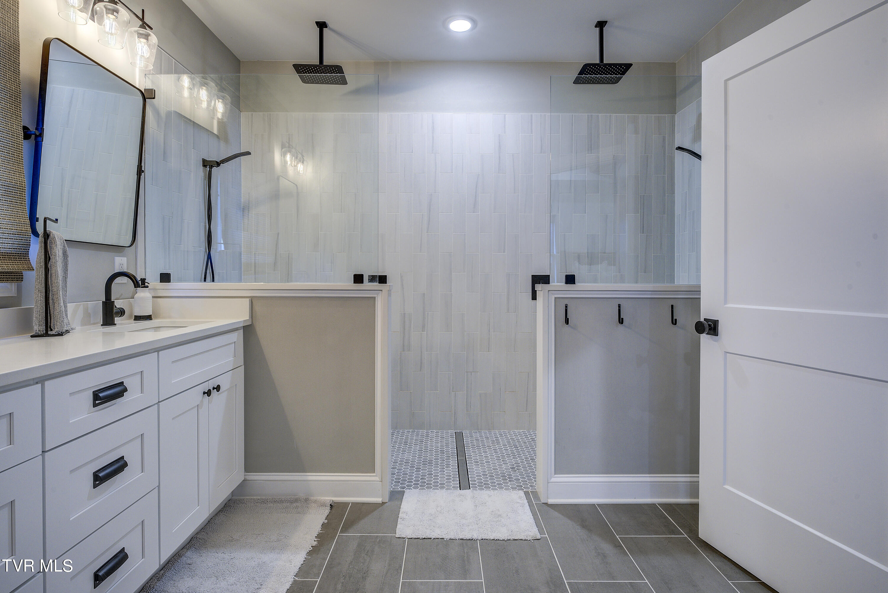 551 Pleasant Valley Road